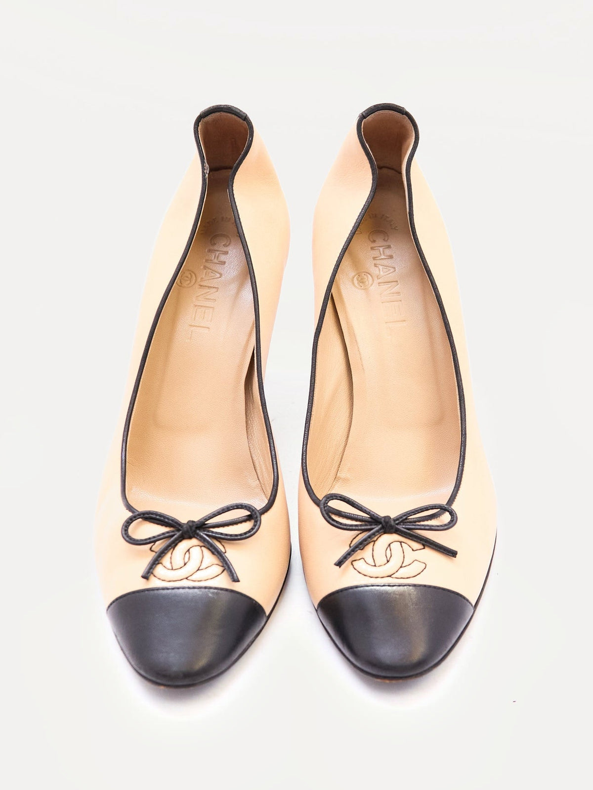 Chanel Nude Black CC Ballet Pumps Size 39