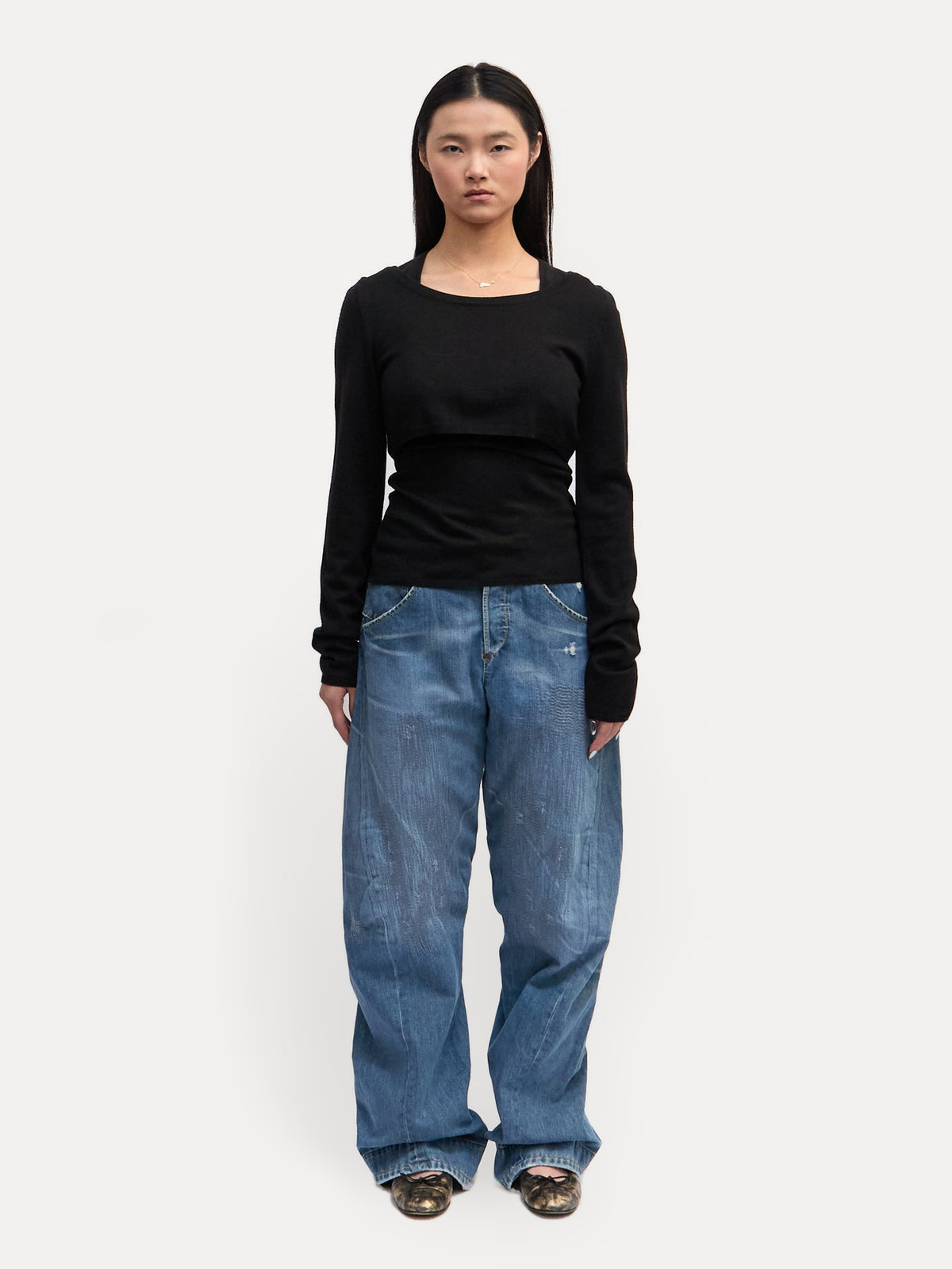 D&G Black VNeck Cropped Sweater Set