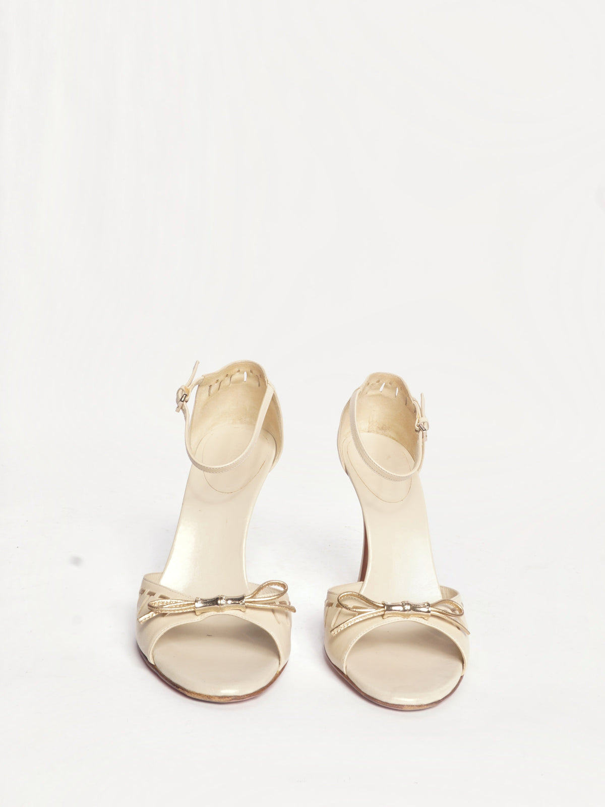 Gucci Gold Leather Heeled Pumps