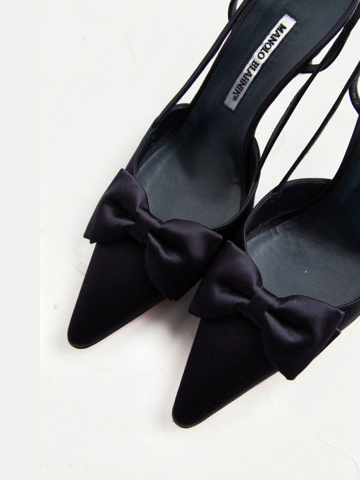 Manolo Blahnik Size 40 Navy Satin Bow Slingbacks | Y2K Designer Heels Shoes