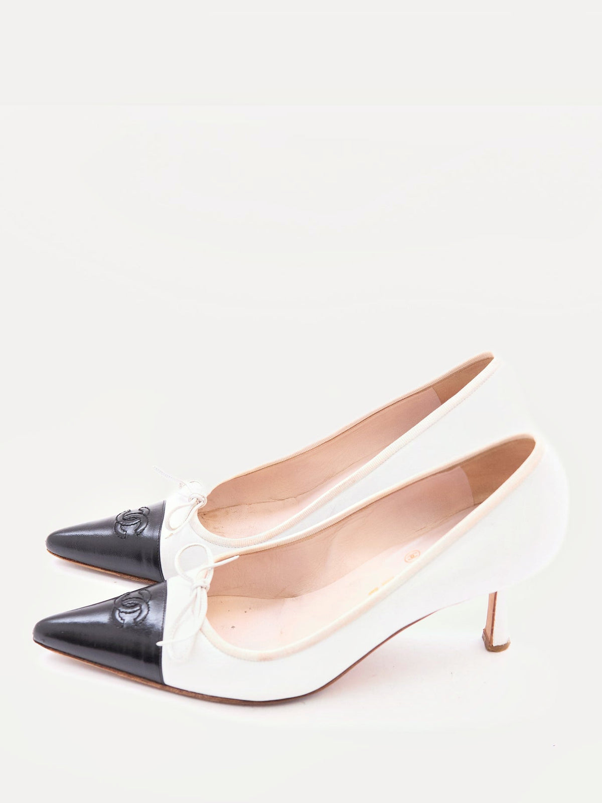 Chanel White Leather Black Toe Pointed Heels Size 39