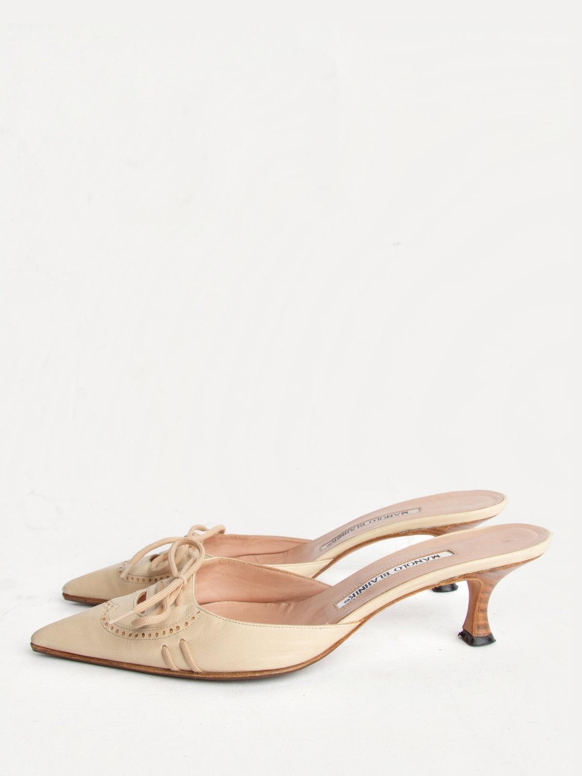 Manolo Blahnik Size 37 Tan Lace Up Bow Mules| Y2K Designer Heels Shoes
