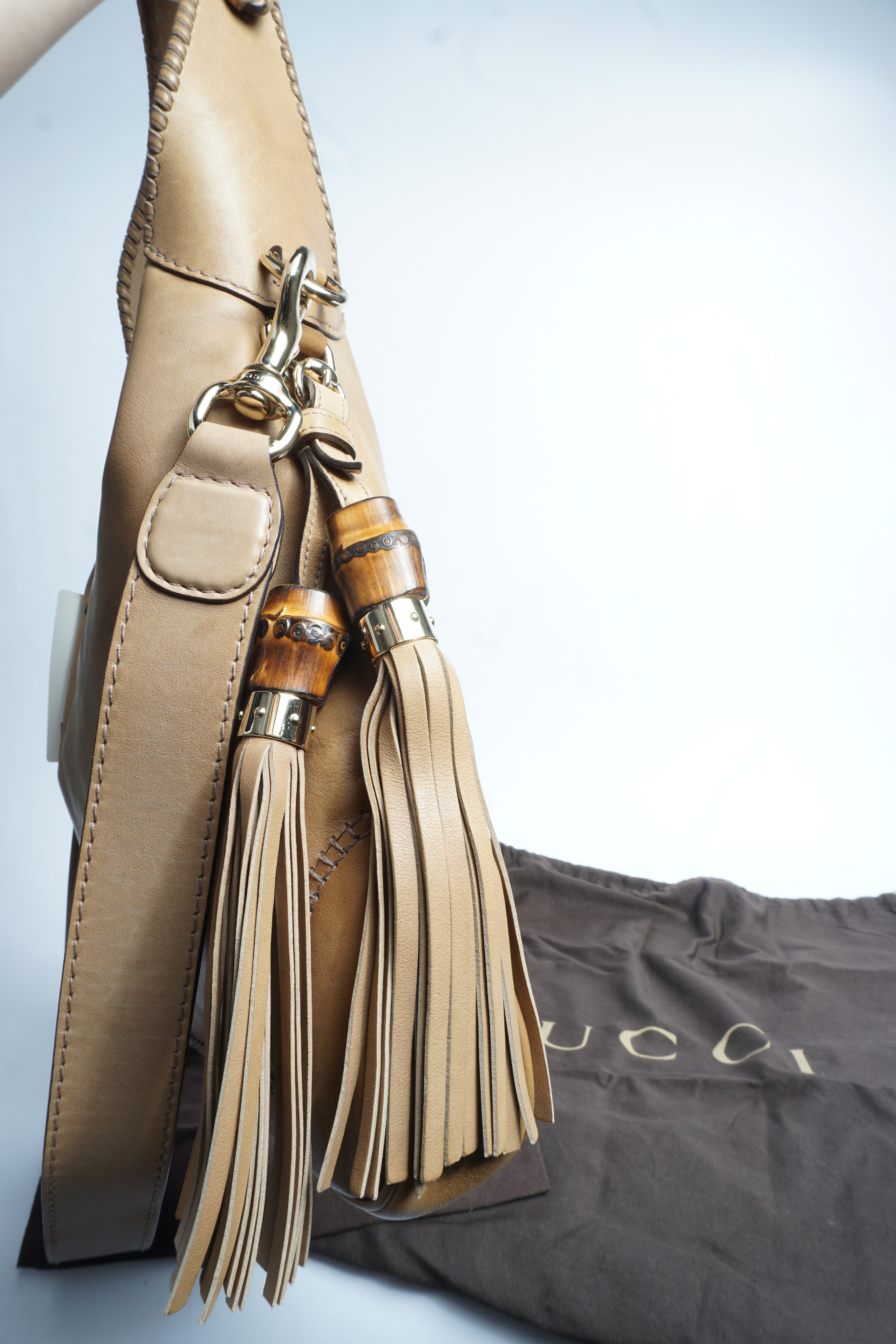 Gucci Tan Leather Piston Lock Jackie