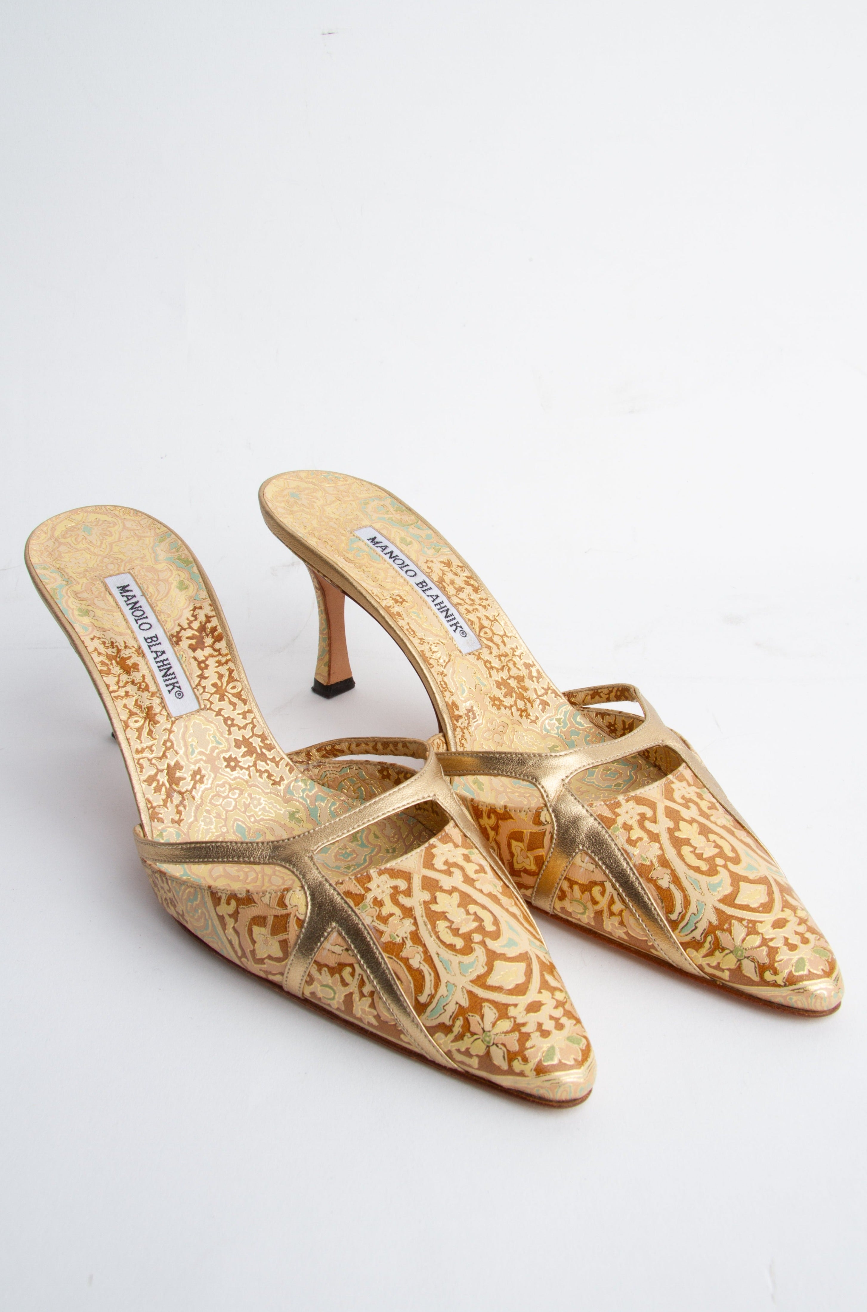 Manolo Blahnik Size 39.5 Gold Embroidered Mules| Y2K Designer Heels Shoes