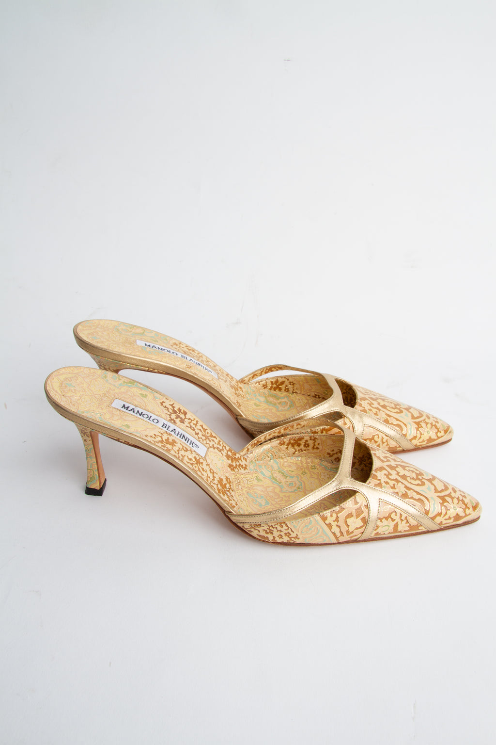 Manolo Blahnik Size 39.5 Gold Embroidered Mules| Y2K Designer Heels Shoes