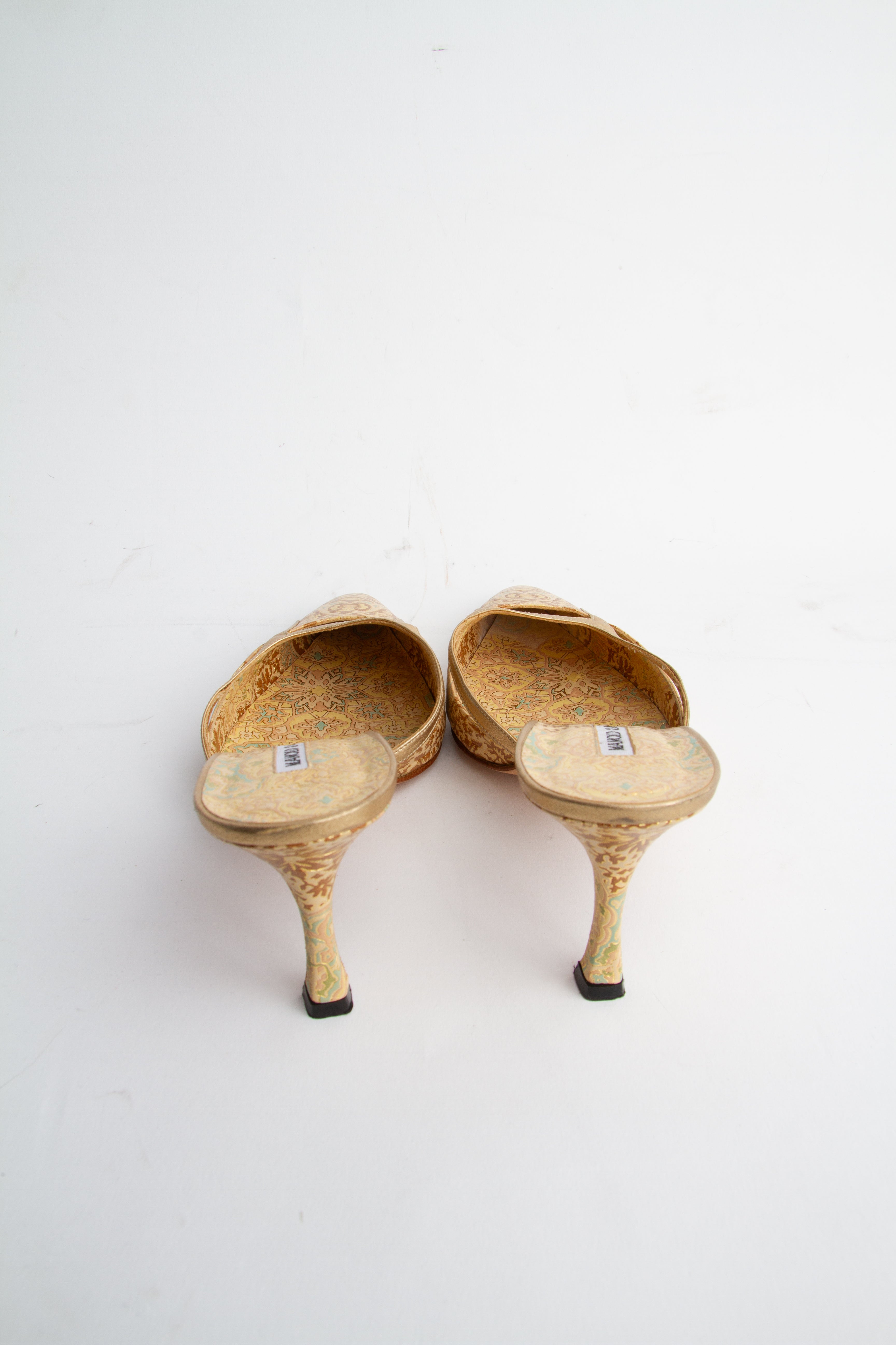 Manolo Blahnik Size 39.5 Gold Embroidered Mules| Y2K Designer Heels Shoes