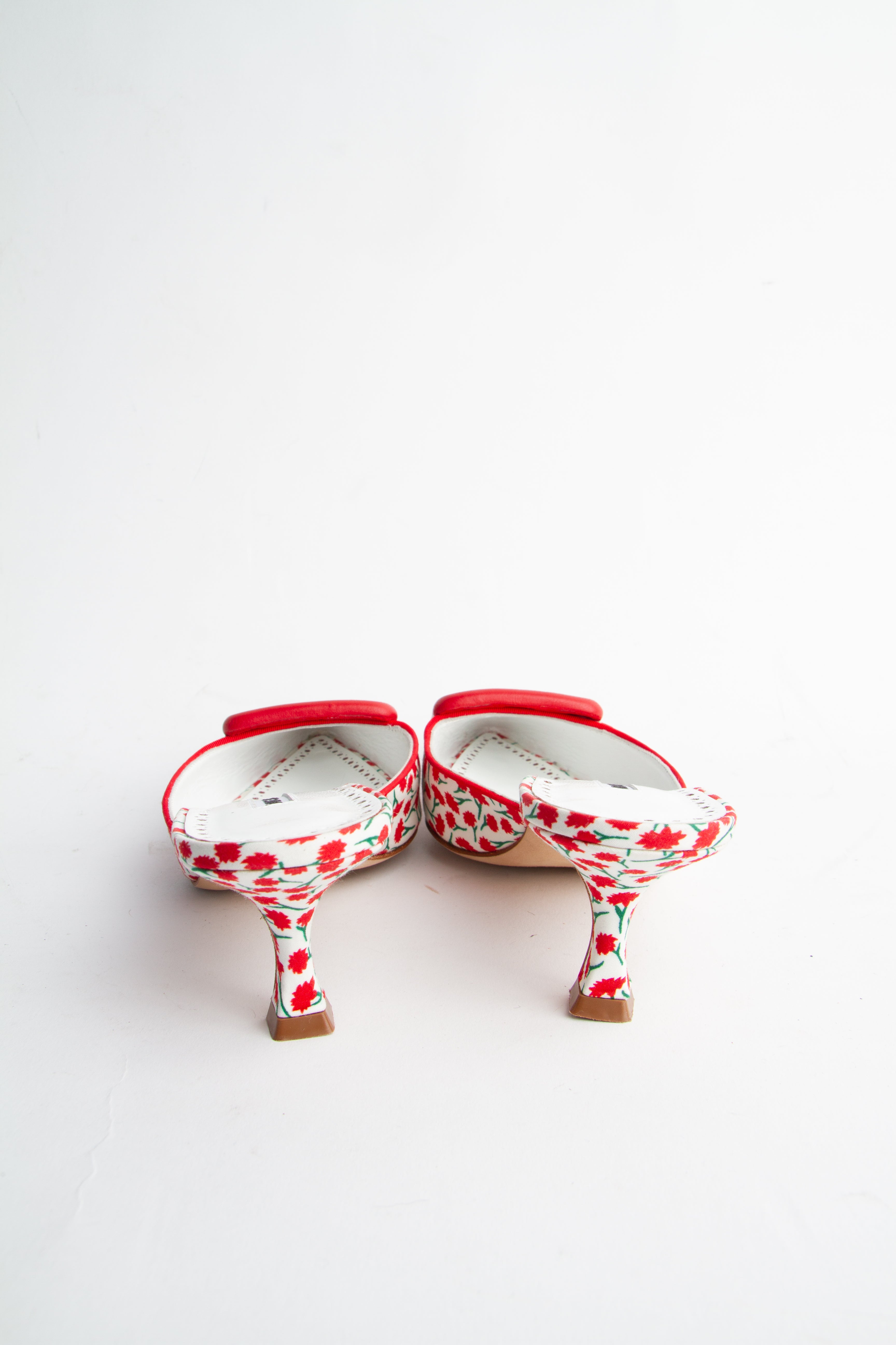 Manolo Blahnik Size 38 Floral Pattern Mules | Y2K Designer Heels Shoes