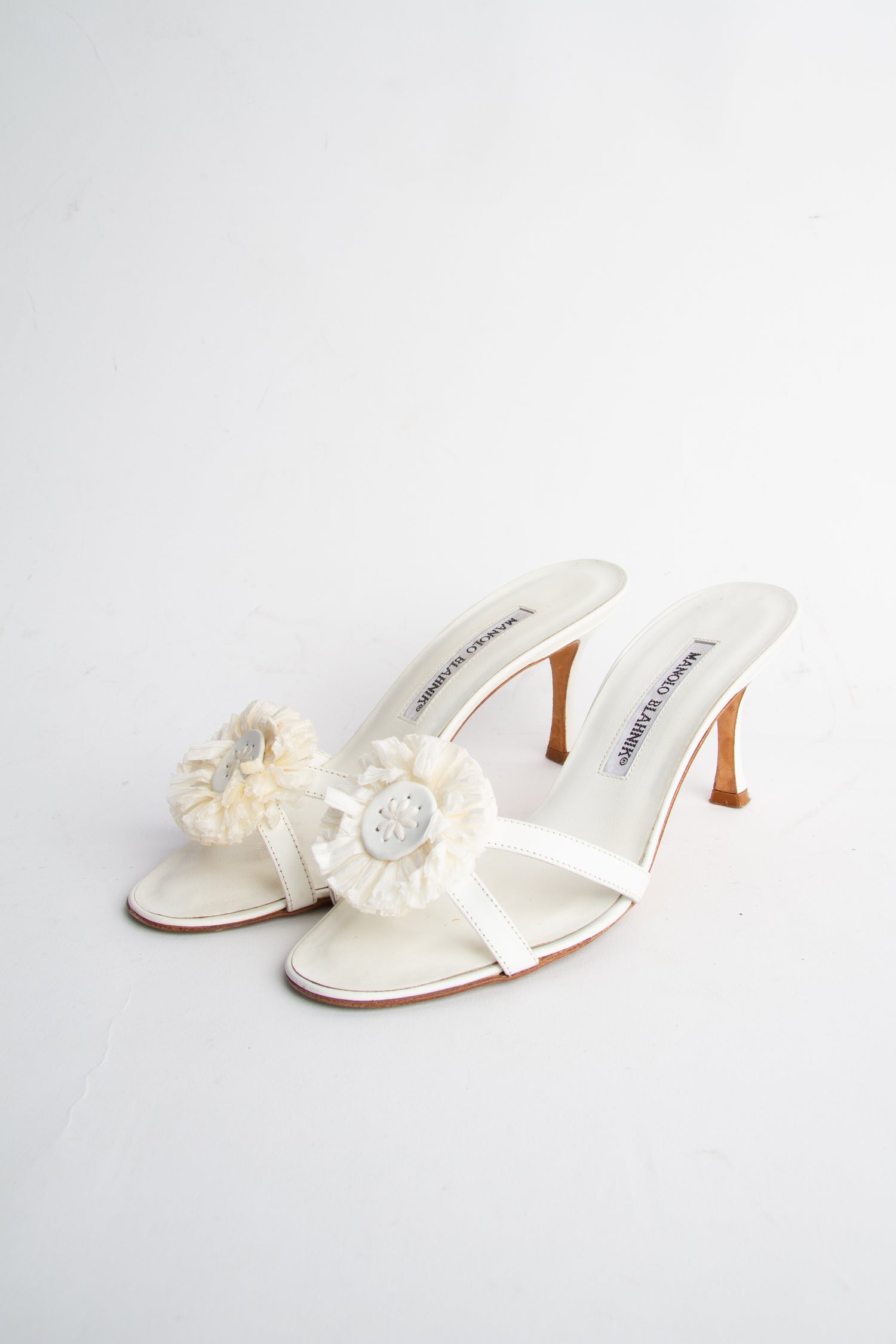 Manolo Blahnik Size 36 White Leather Mules | Y2K Designer Heels Shoes