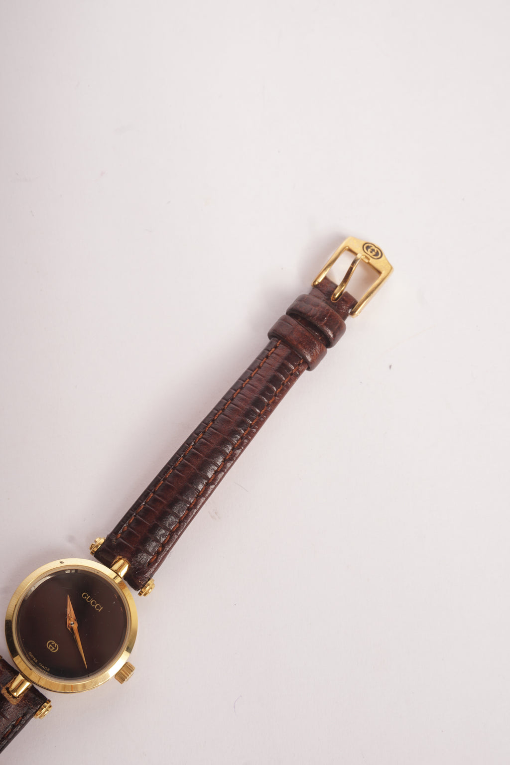 Gucci Gold Black Quartz 2000L Watch