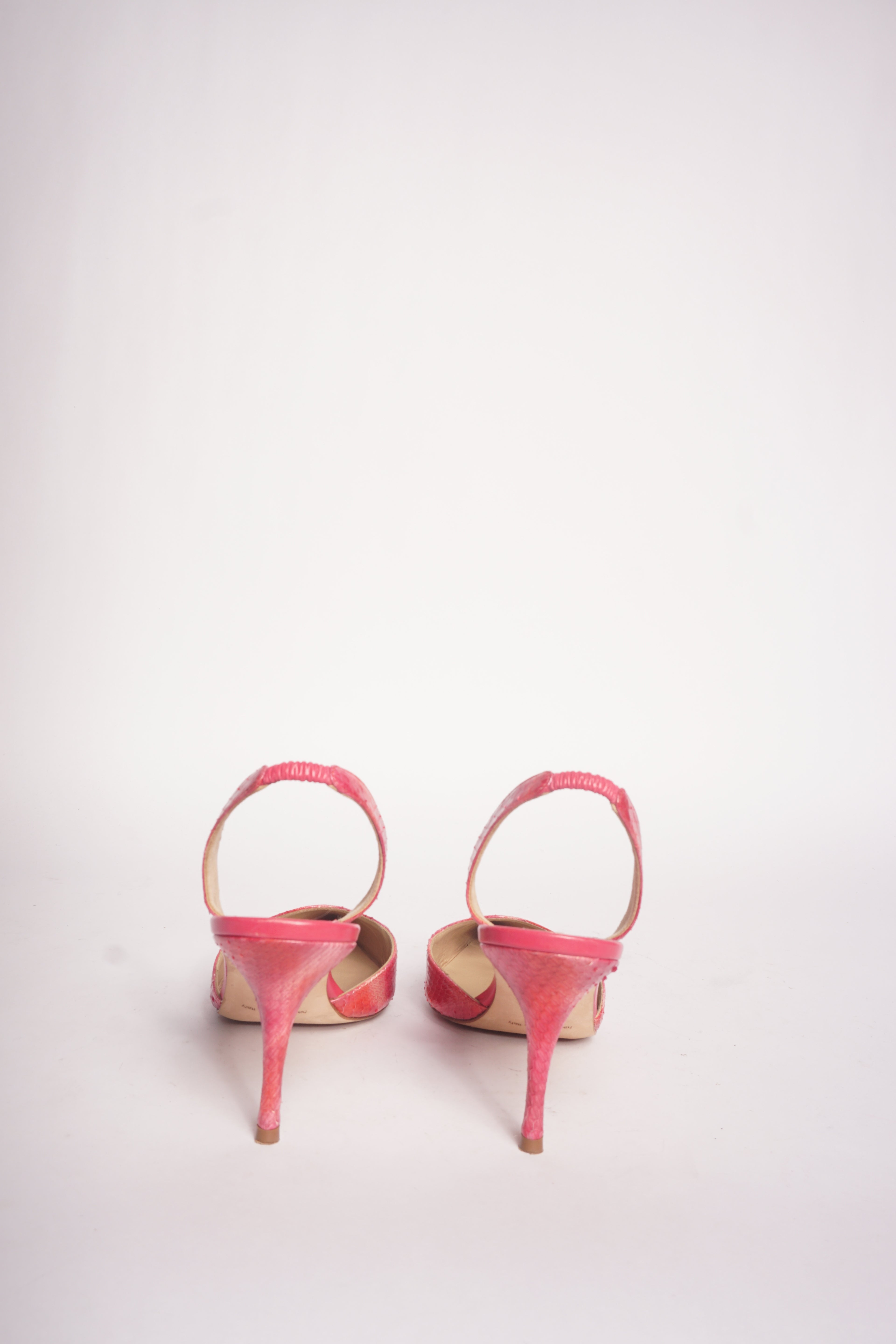 Manolo Blahnik Pink Pointed Toe Slingback Heels