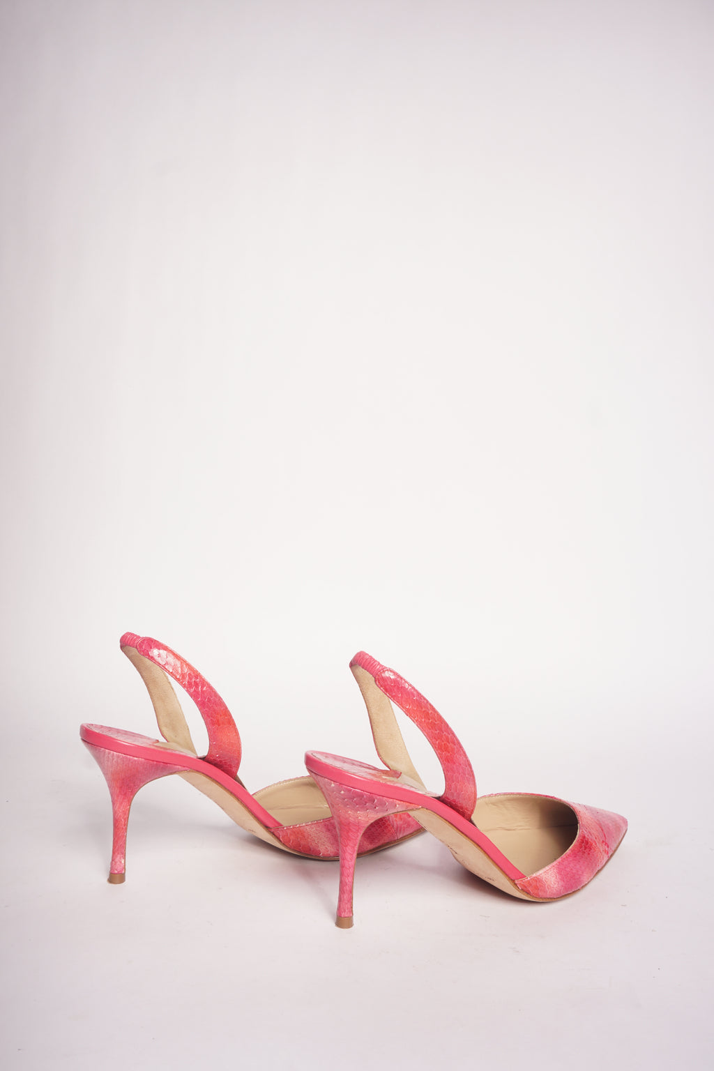 Manolo Blahnik Pink Pointed Toe Slingback Heels