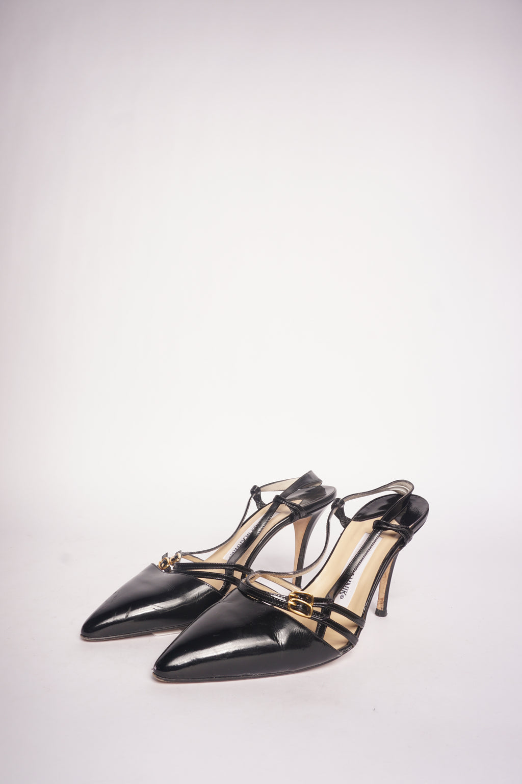 Manolo Blahnik Black Patent Pointed Toe Heels