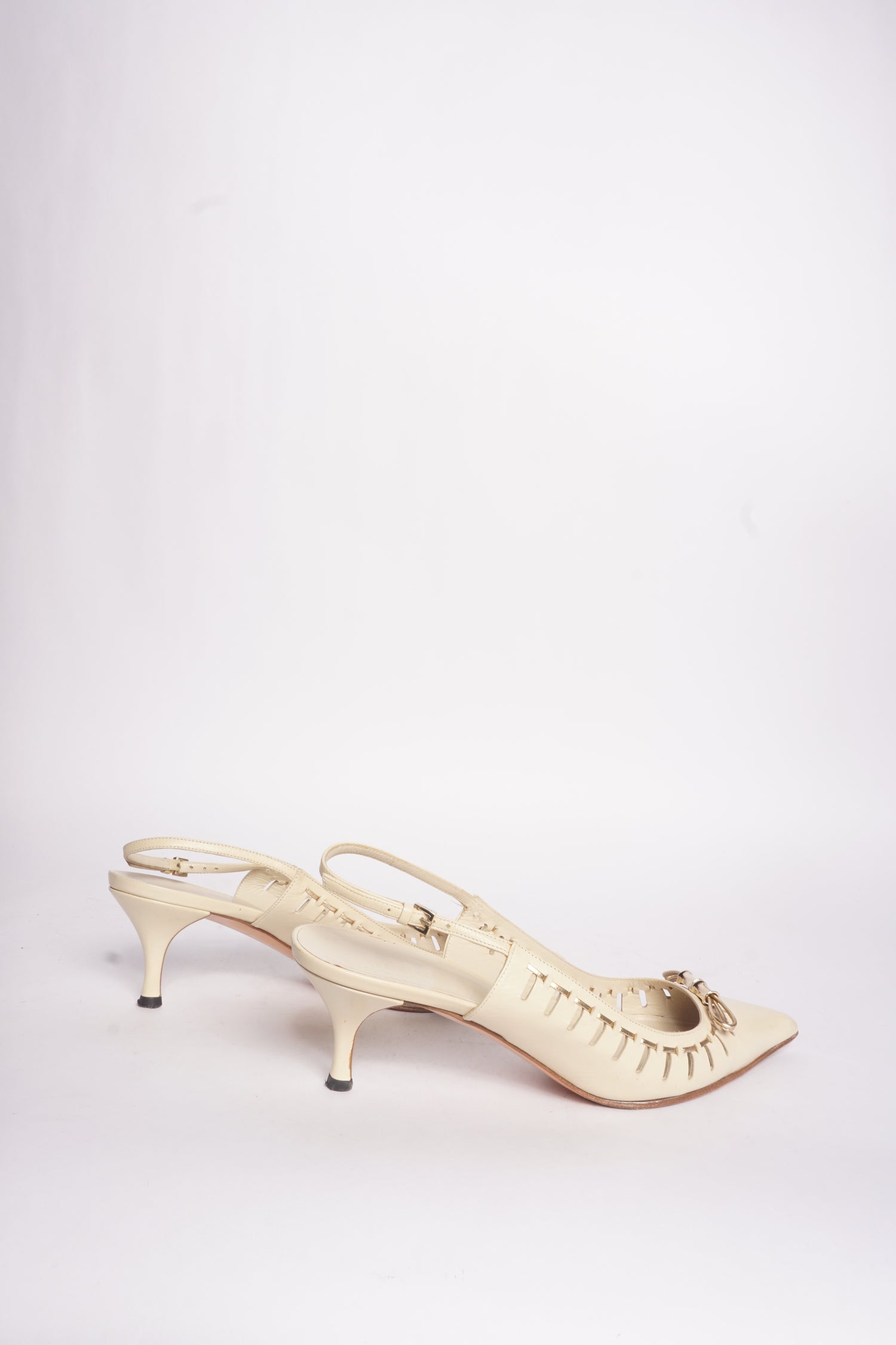 Gucci Leather Pointed Toe Kitten Heels w/ Gold Bows