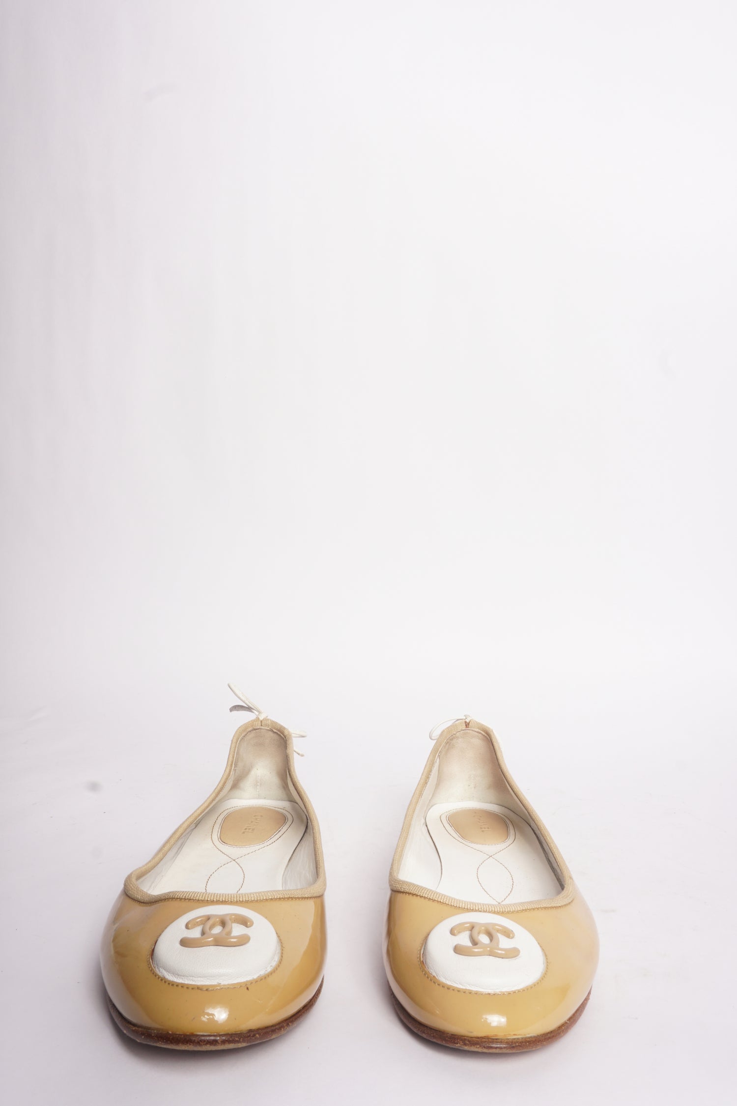 00's Chanel Patent Yellow CC Logo Flats