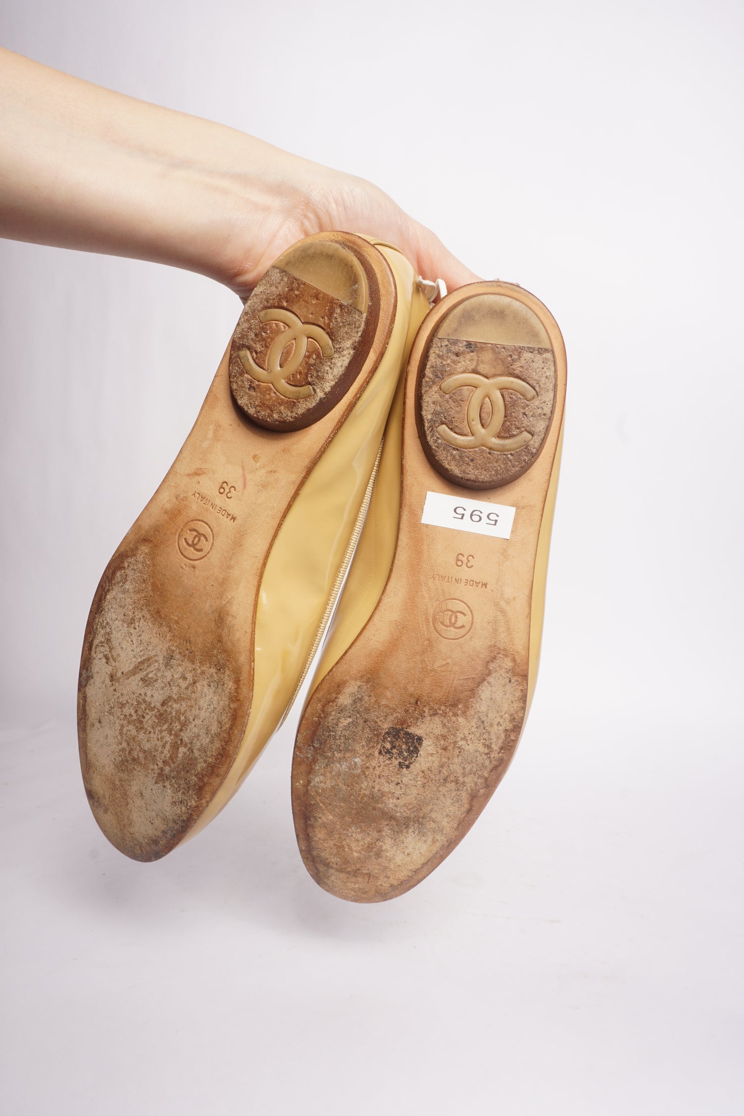 00's Chanel Patent Yellow CC Logo Flats