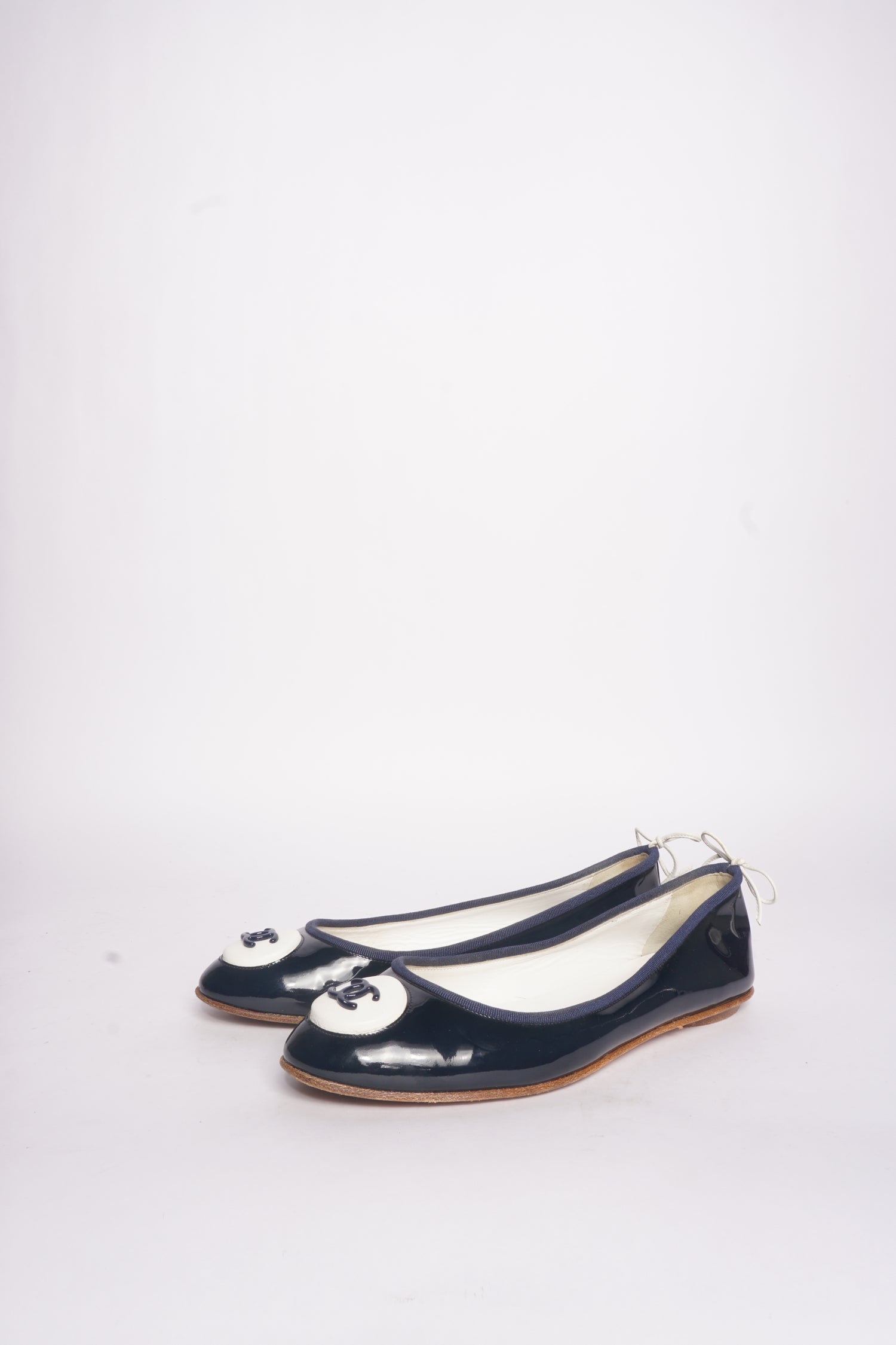 00's Chanel Navy CC Logo Flats