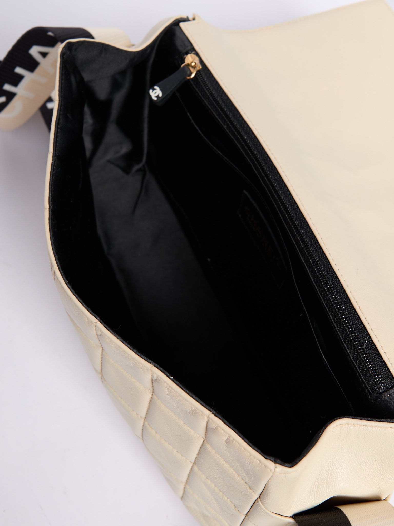 Chanel Beige Chocolate Bar Star CC Crossbody