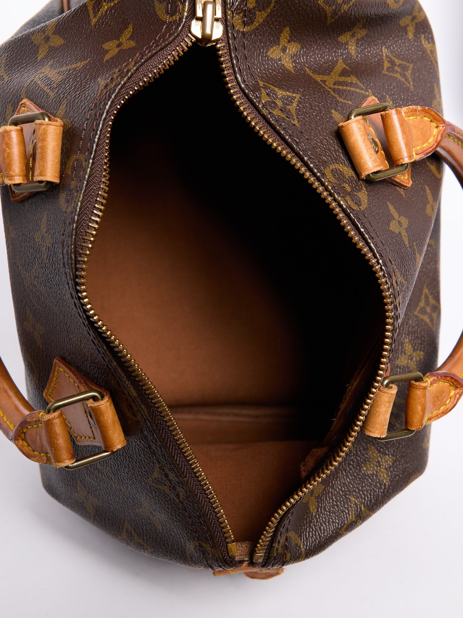 Louis Vuitton Monogram Speedy 25