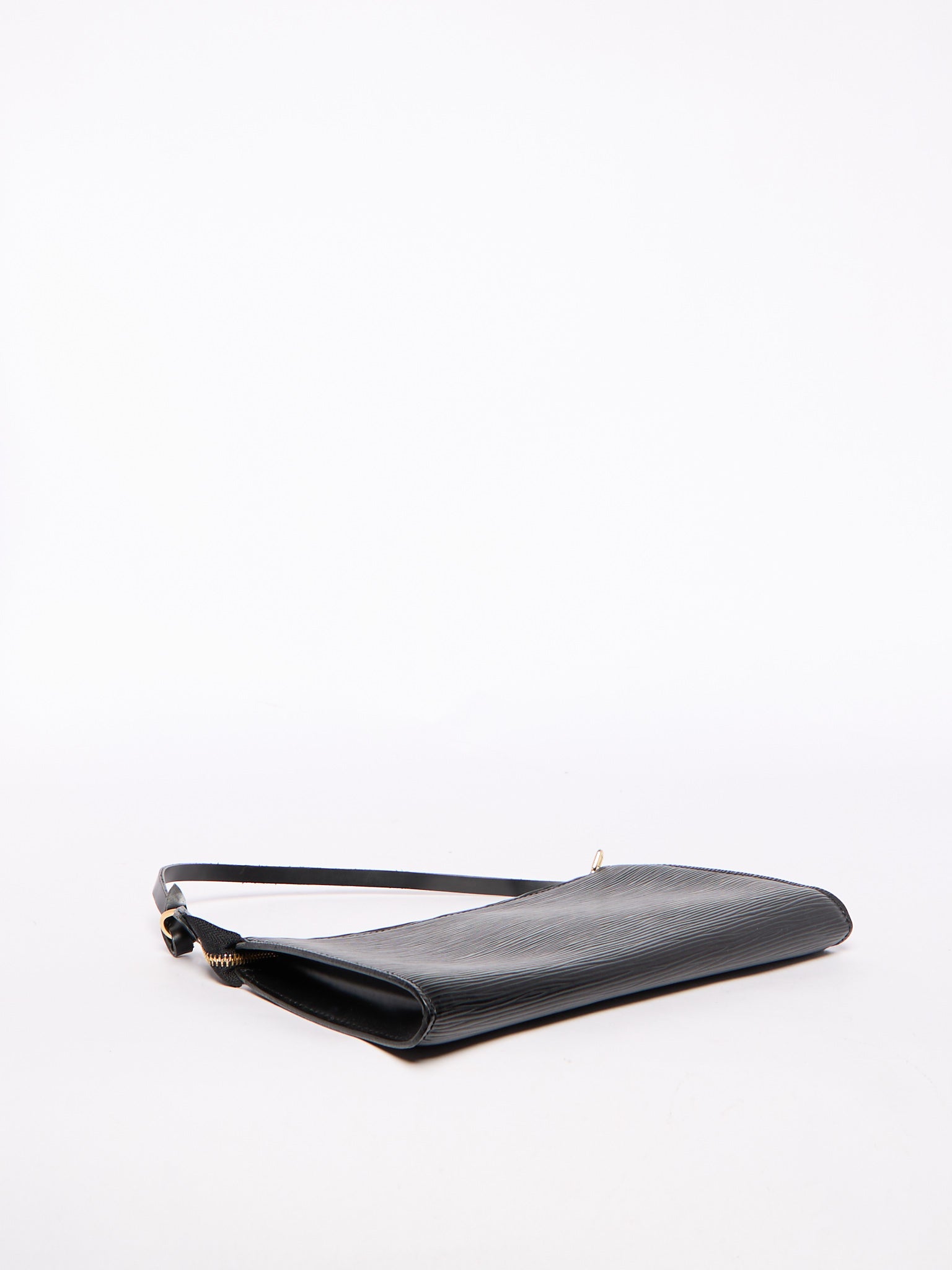 Louis Vuitton Black Epi Pochette