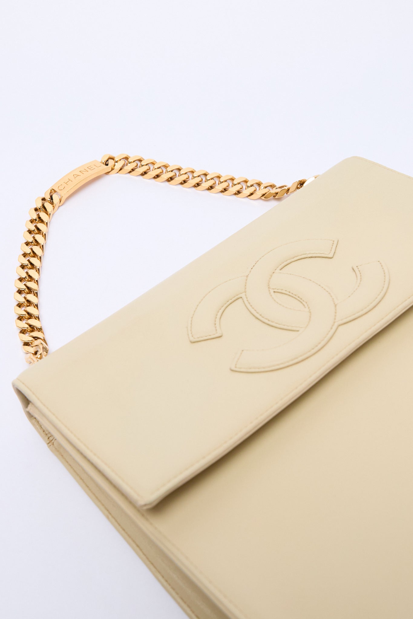 90’s Chanel Beige CC Chain Handbag 24K Gold Hardware
