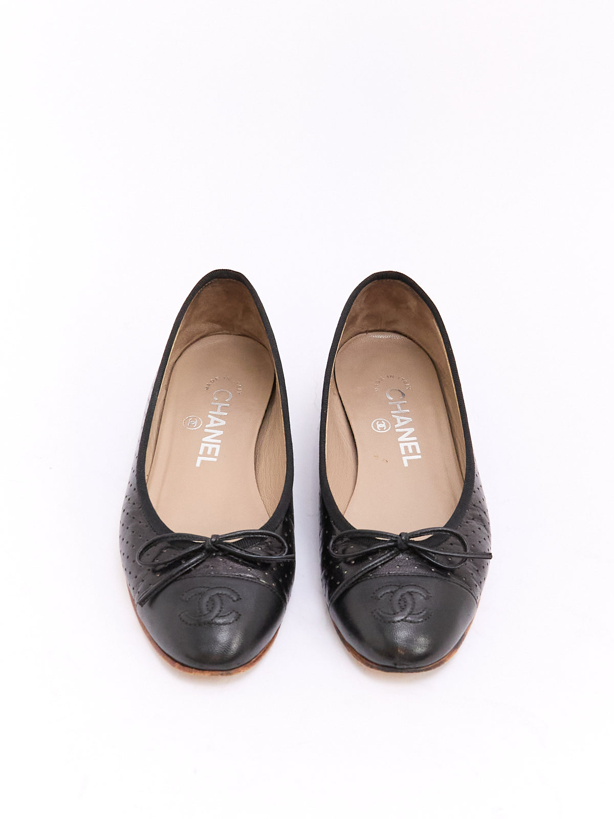 Chanel Black Lambskin Perforated CC Cap Toe Ballet Flat 35.5