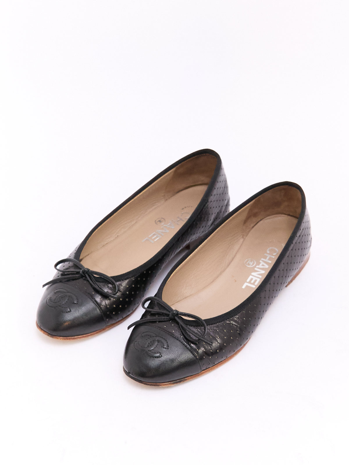 Chanel Black Lambskin Perforated CC Cap Toe Ballet Flat 35.5