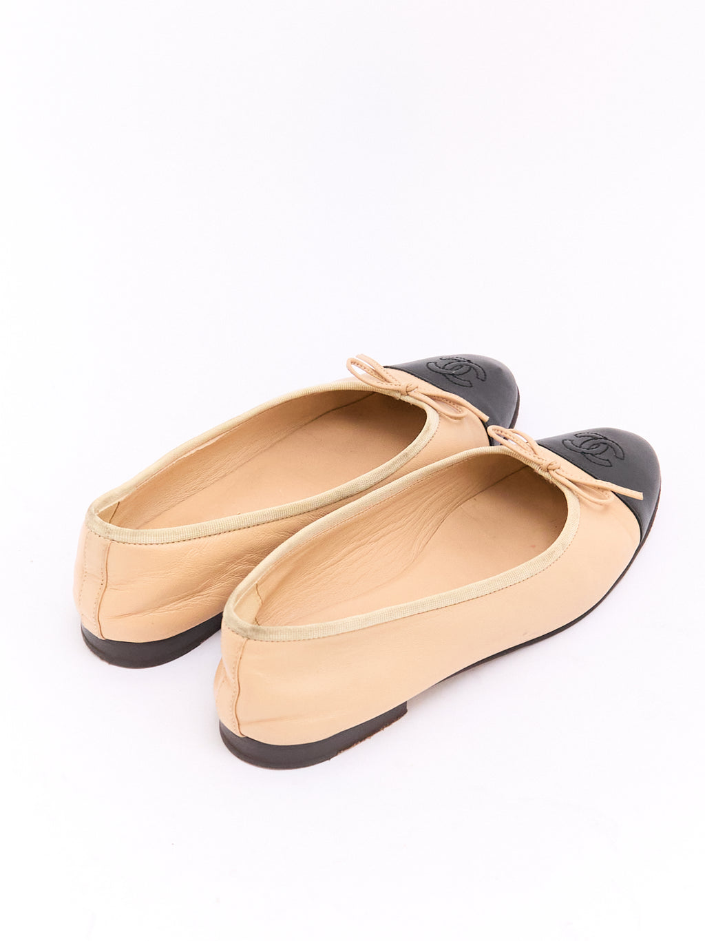 Chanel Beige Black Lambskin CC Cap Toe Ballet Flat 37.5