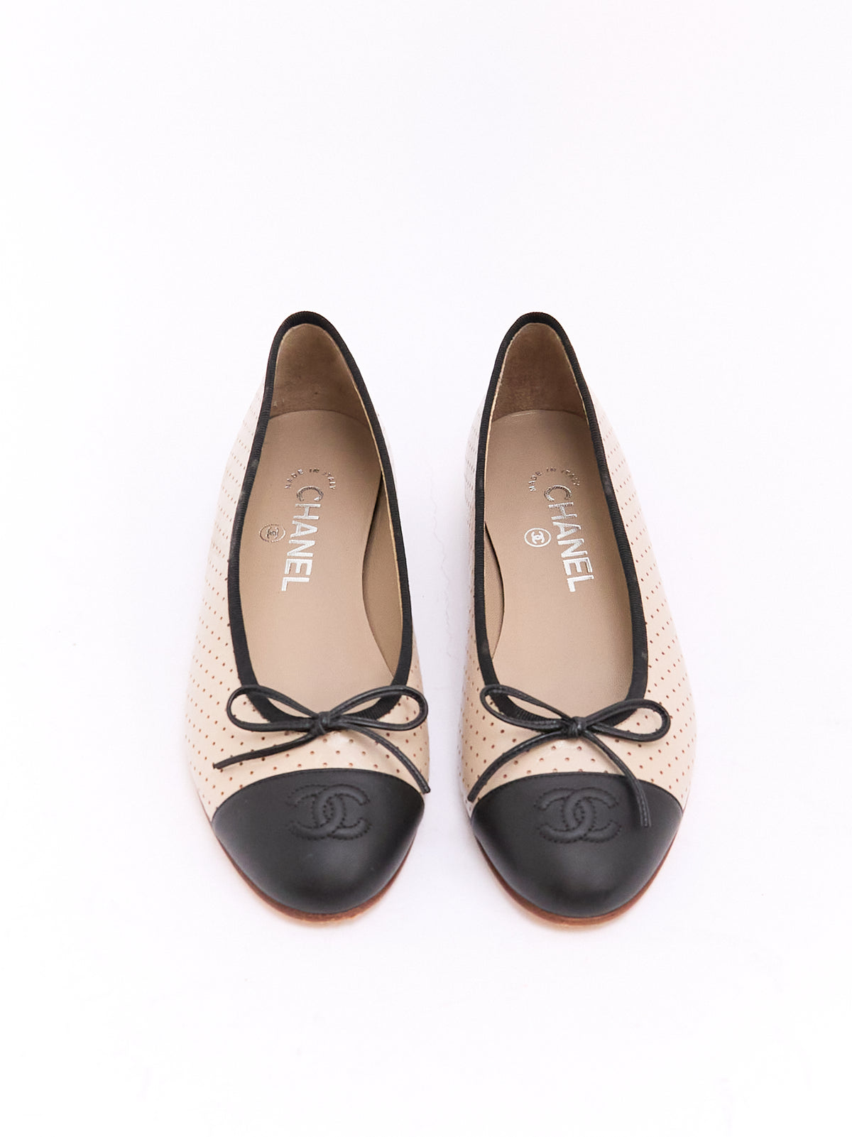 Chanel Grey Black Perforafed CC Cap Toe Ballet Flat 37.5