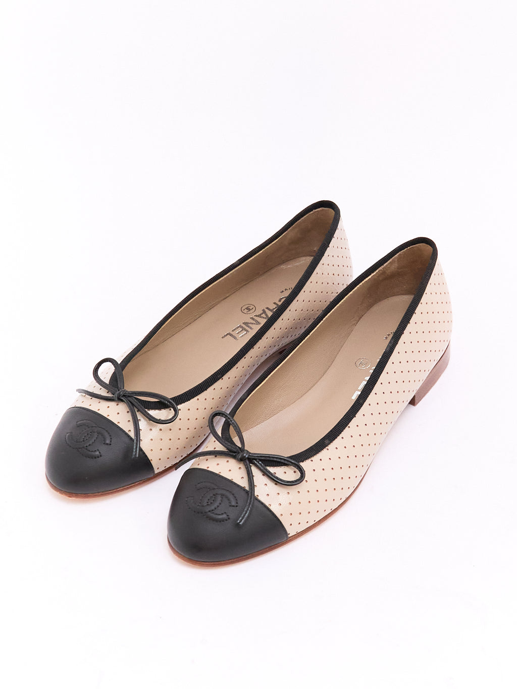 Chanel Grey Black Perforafed CC Cap Toe Ballet Flat 37.5