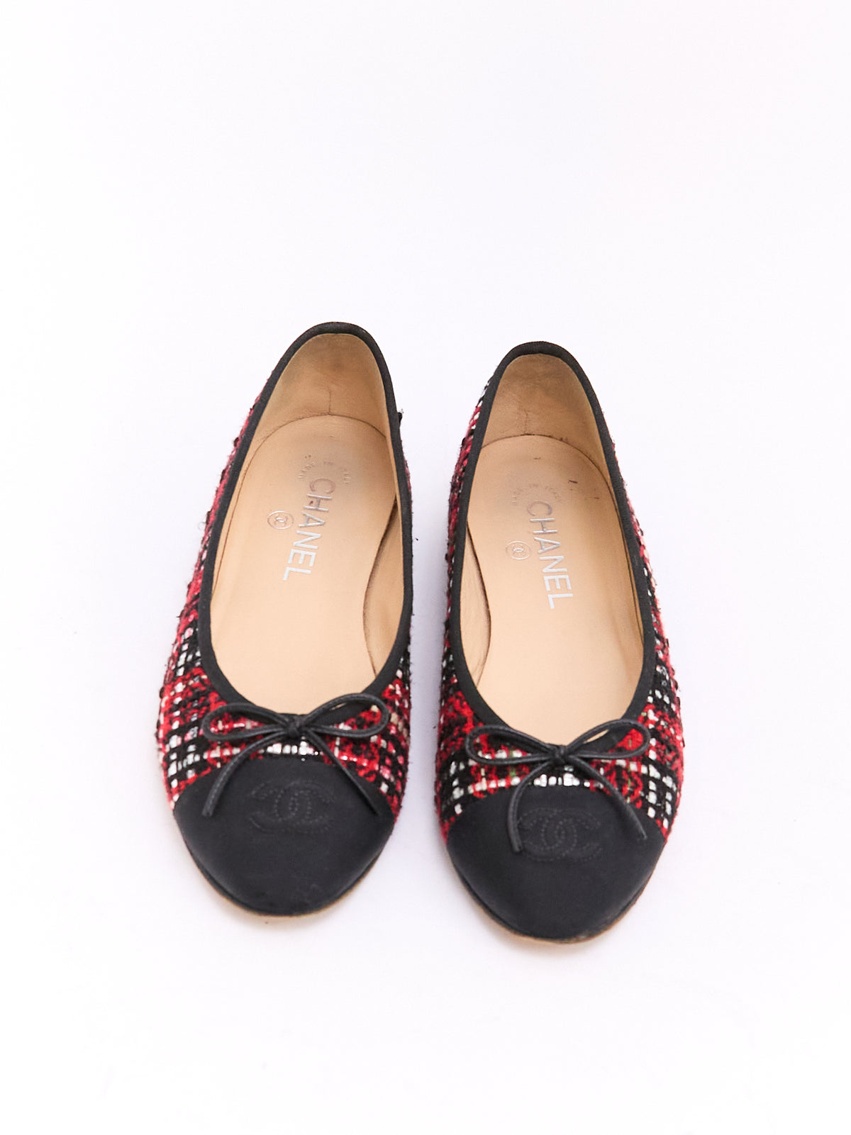 Chanel Red Black Tweed CC Cap Toe Ballet Flat 38