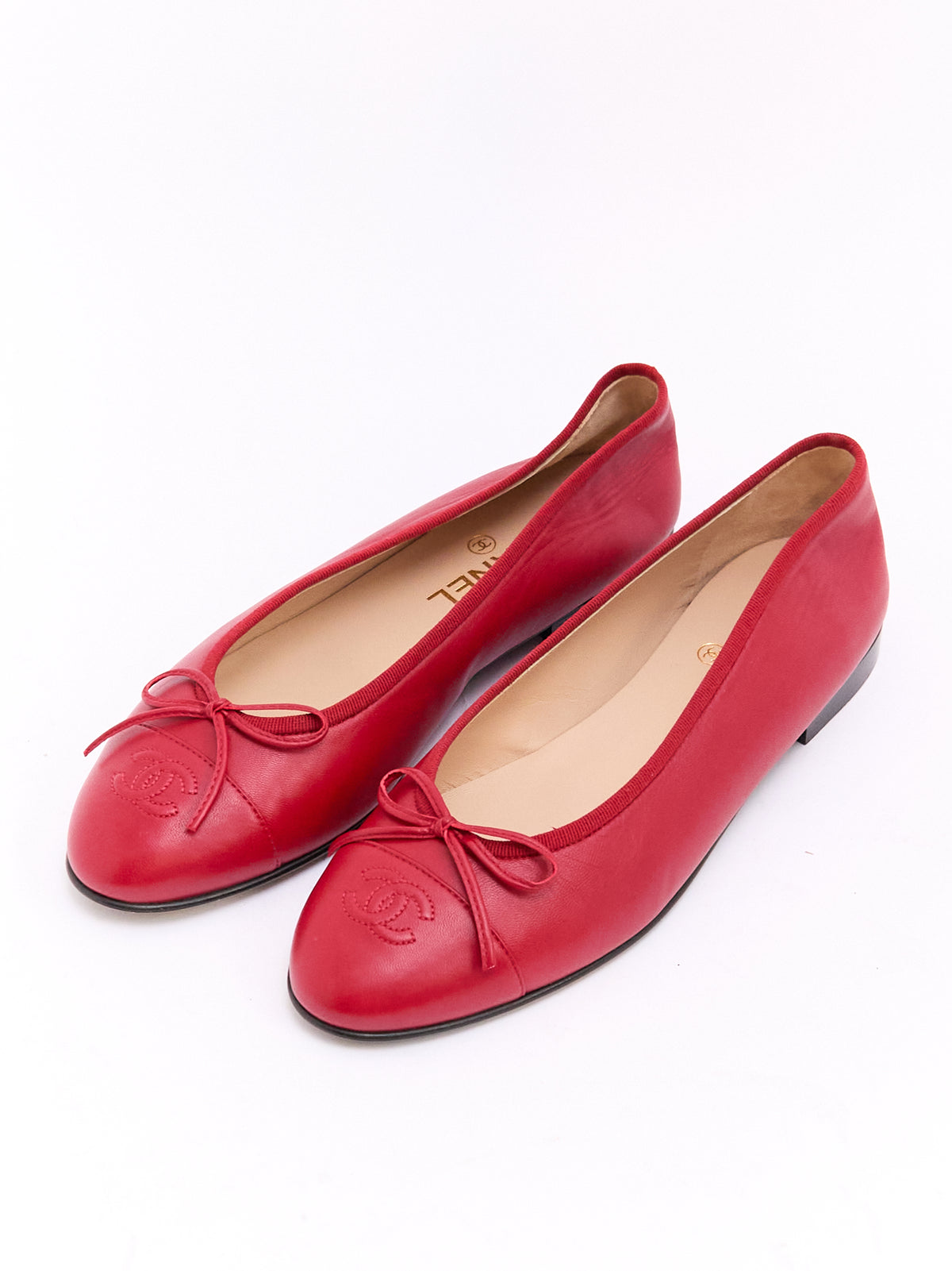Chanel Red Lambskin CC Cap Toe Ballet Flat 39.5