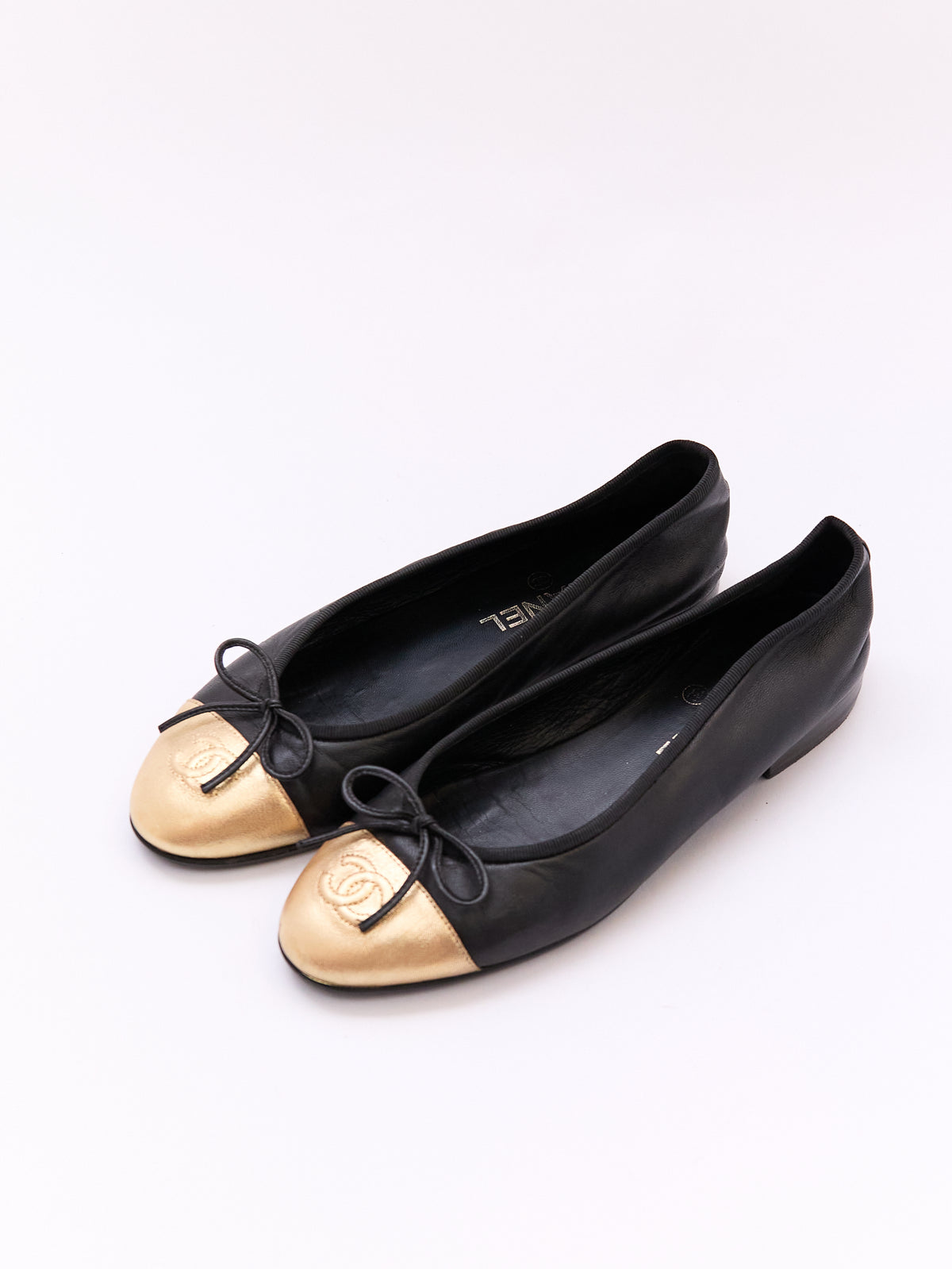 Chanel Black Gold Lambskin CC Cap Toe Ballet Flat 36