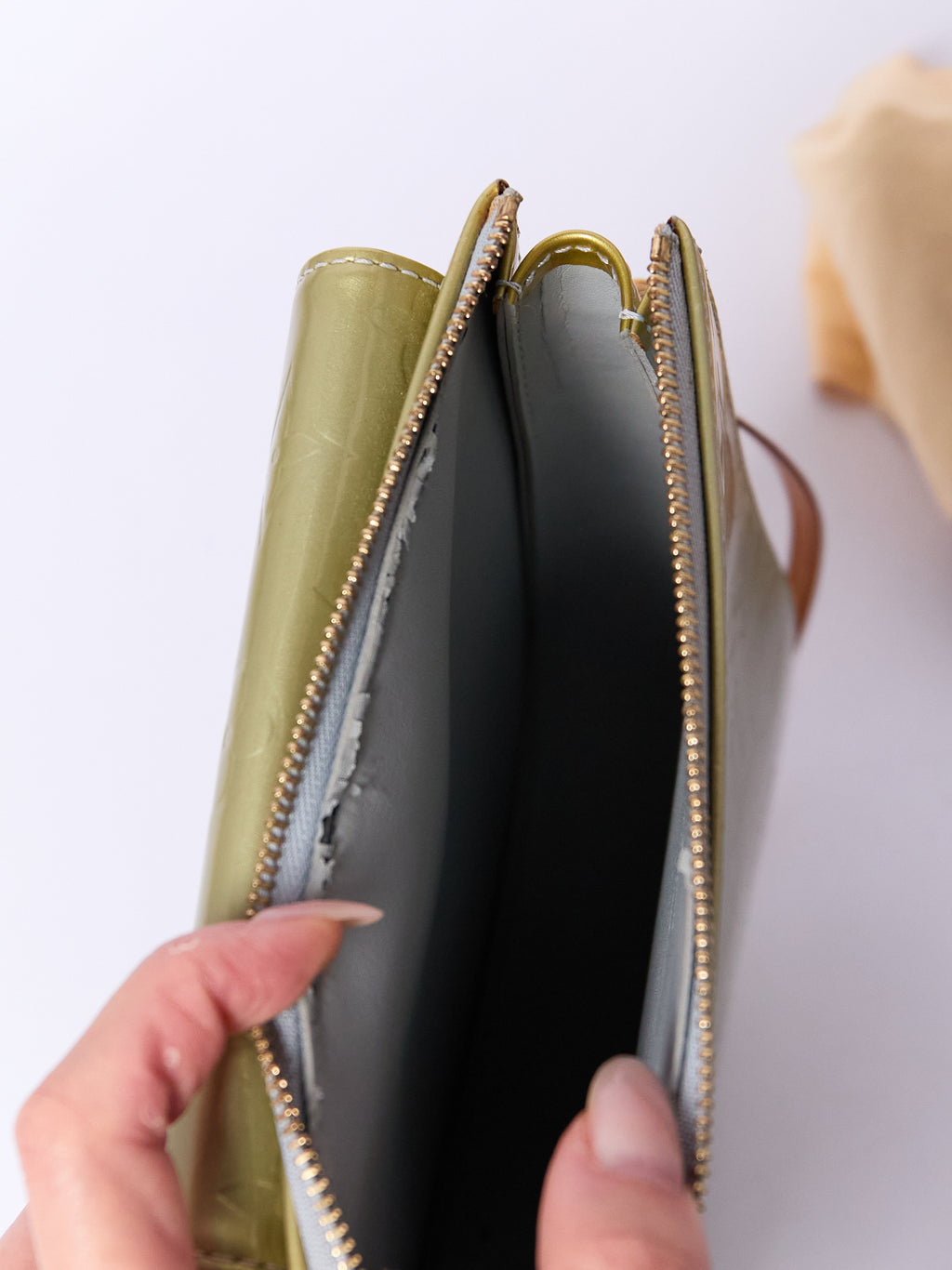Louis Vuitton Green Vernis Shoulder Pochette