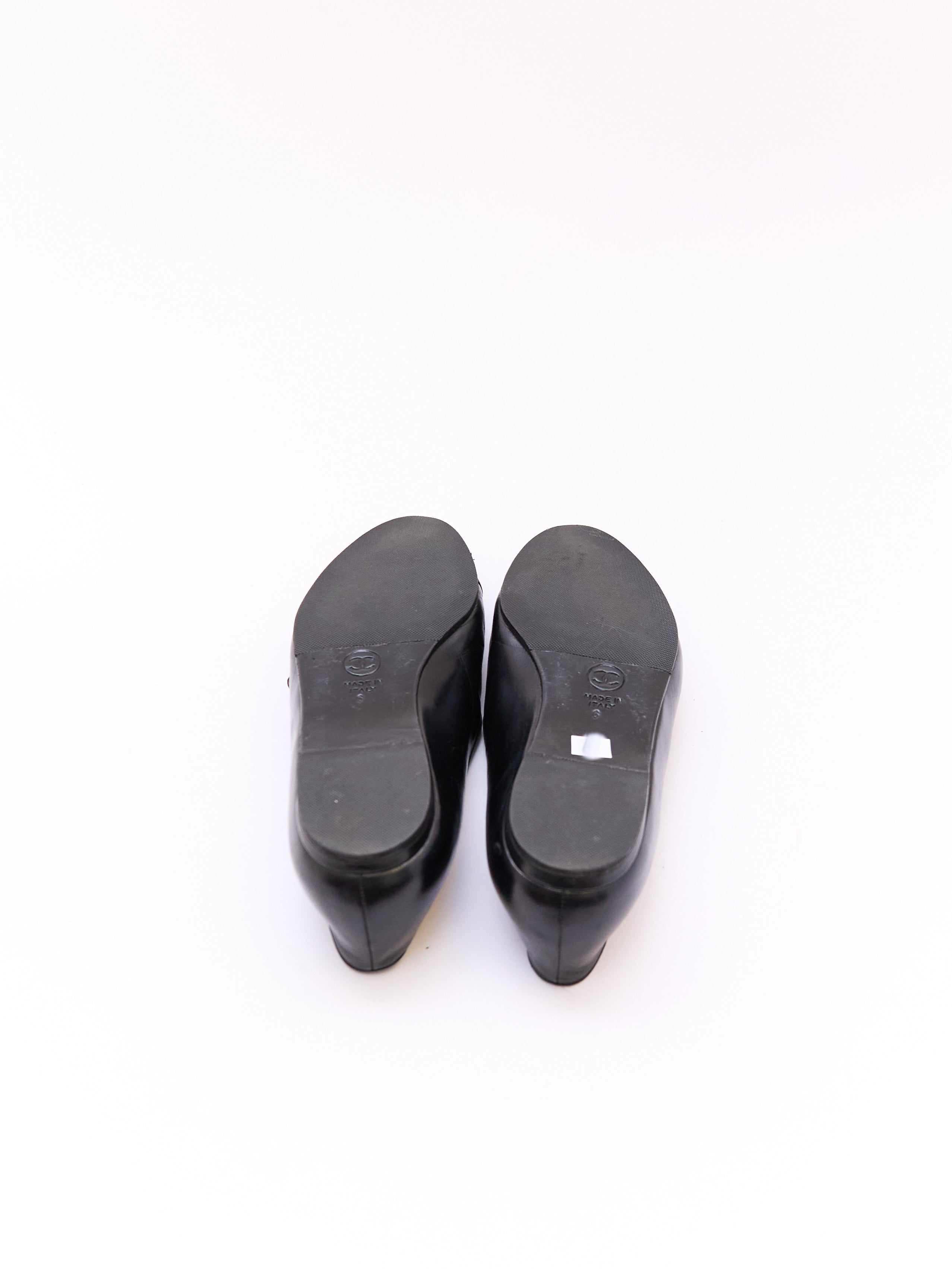 Chanel Black Leather Cap Toe CC Mary Jane Flat Size 36