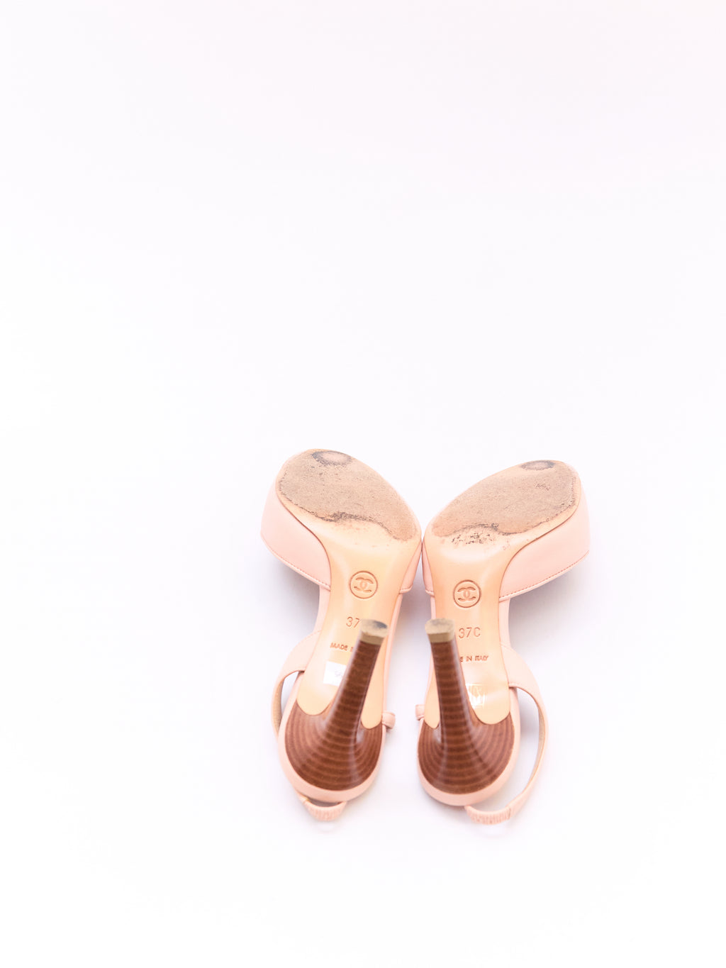 Chanel Blush and Beige Leather and Patent Cap Toe Pump Size 37