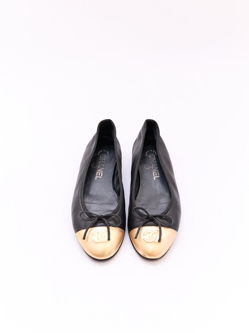 Chanel Black and Gold Leather Cap Toe Flat Size 37