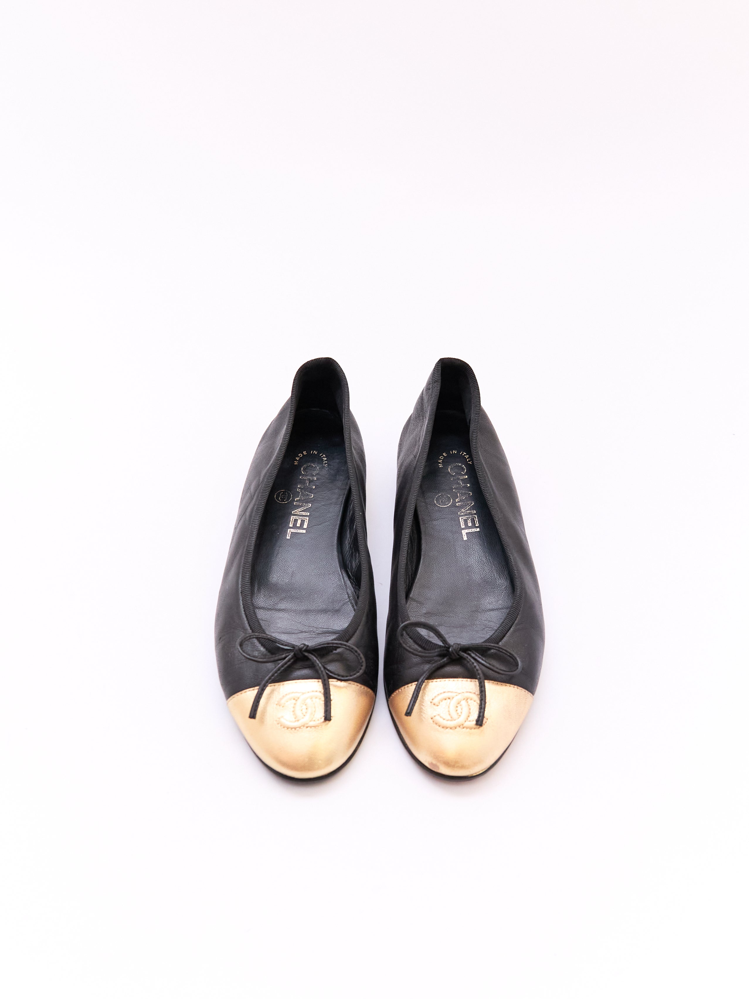 Chanel Black and Gold Leather Cap Toe Flat Size 37