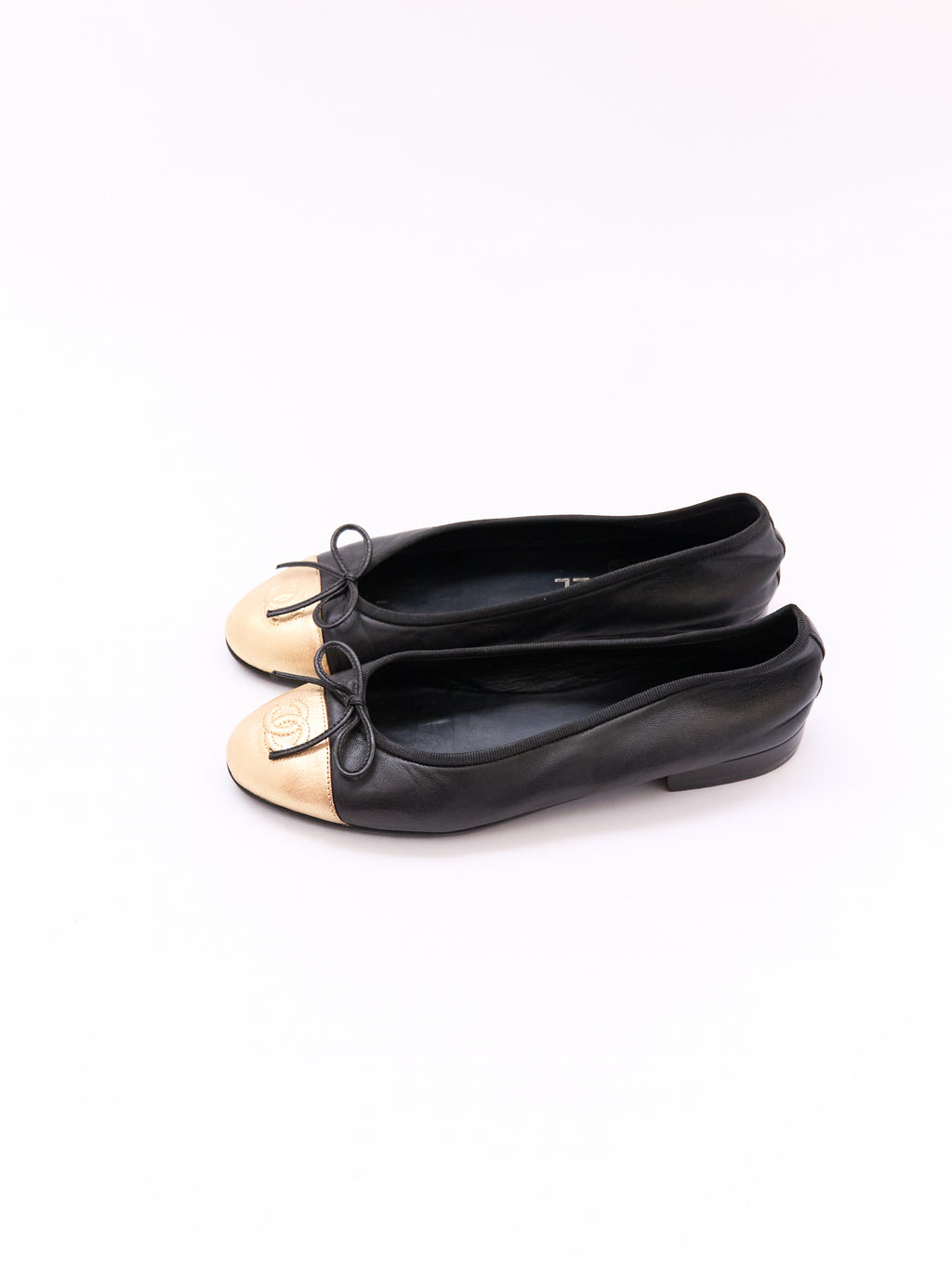 Chanel Black and Gold Leather Cap Toe Flat Size 37
