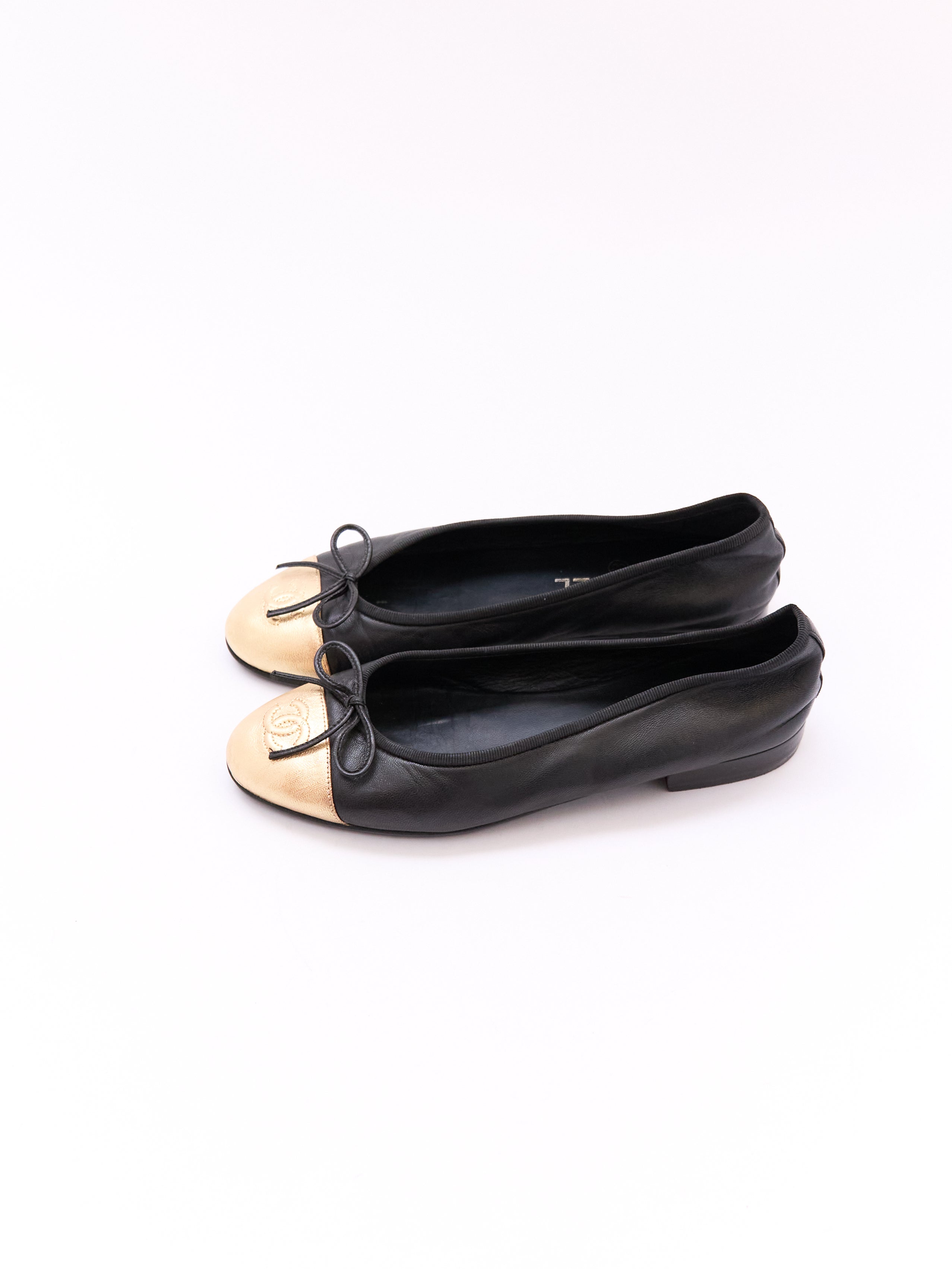 Chanel Black and Gold Leather Cap Toe Flat Size 37