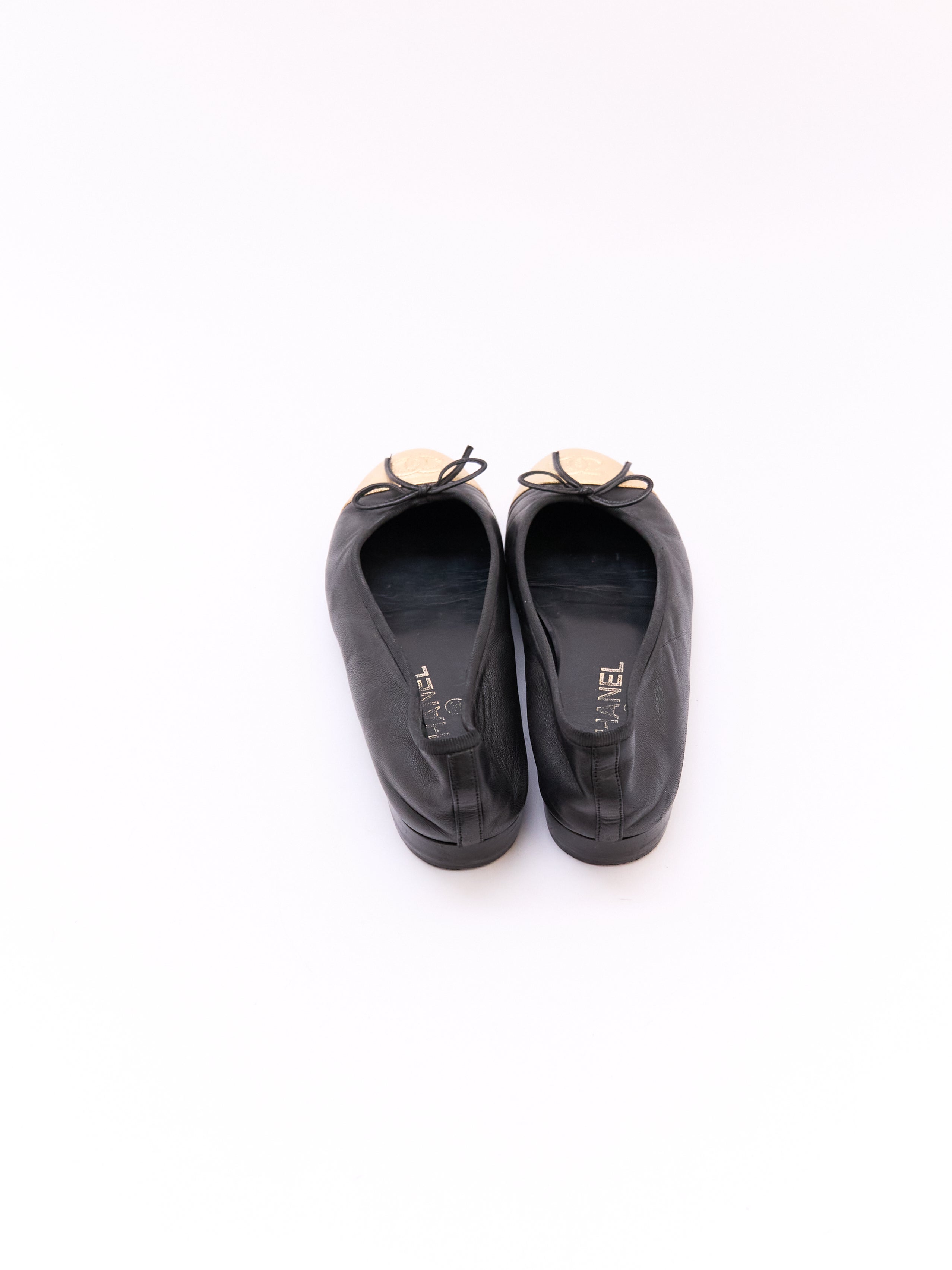Chanel Black and Gold Leather Cap Toe Flat Size 37