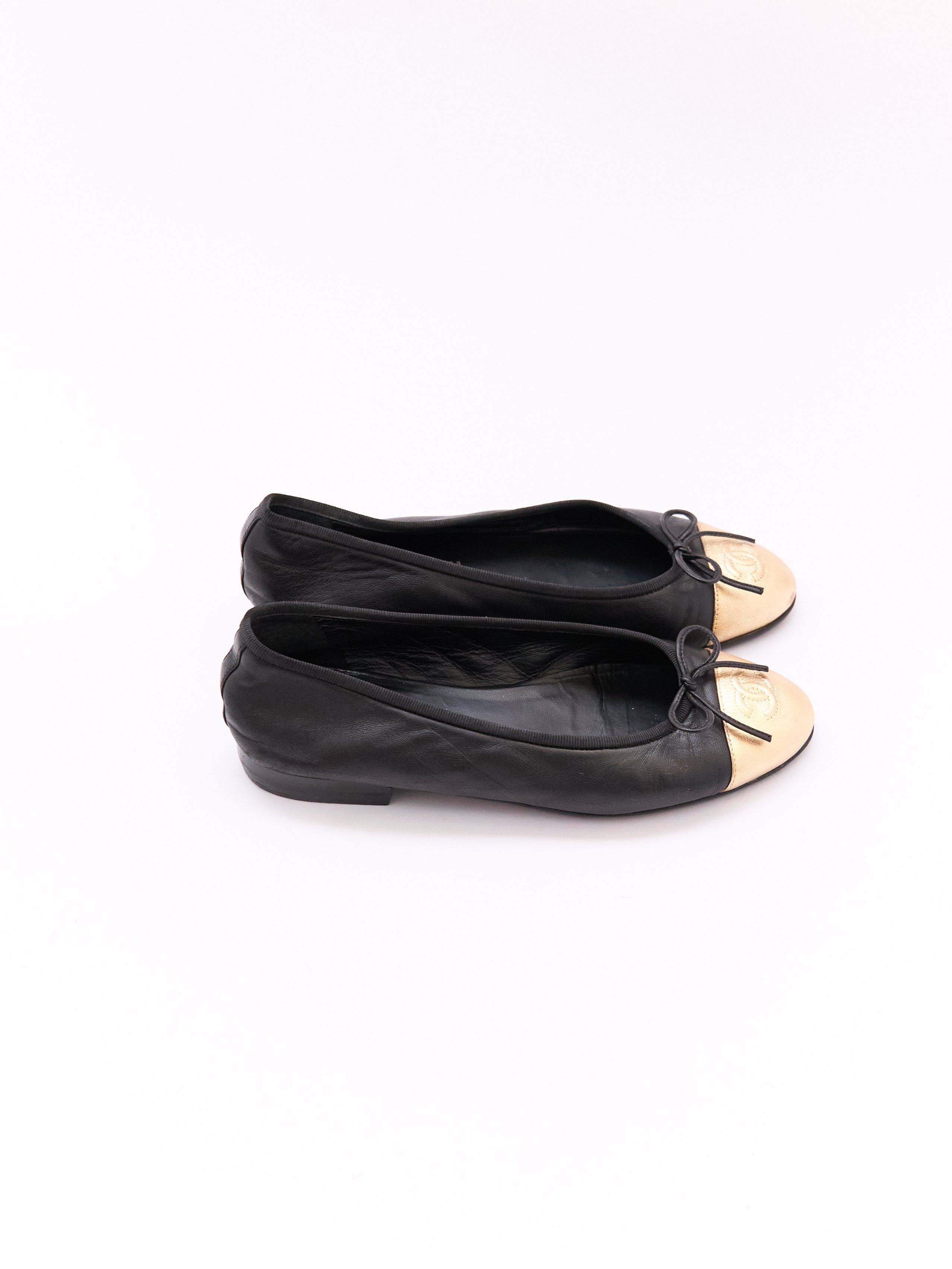 Chanel Black and Gold Leather Cap Toe Flat Size 37