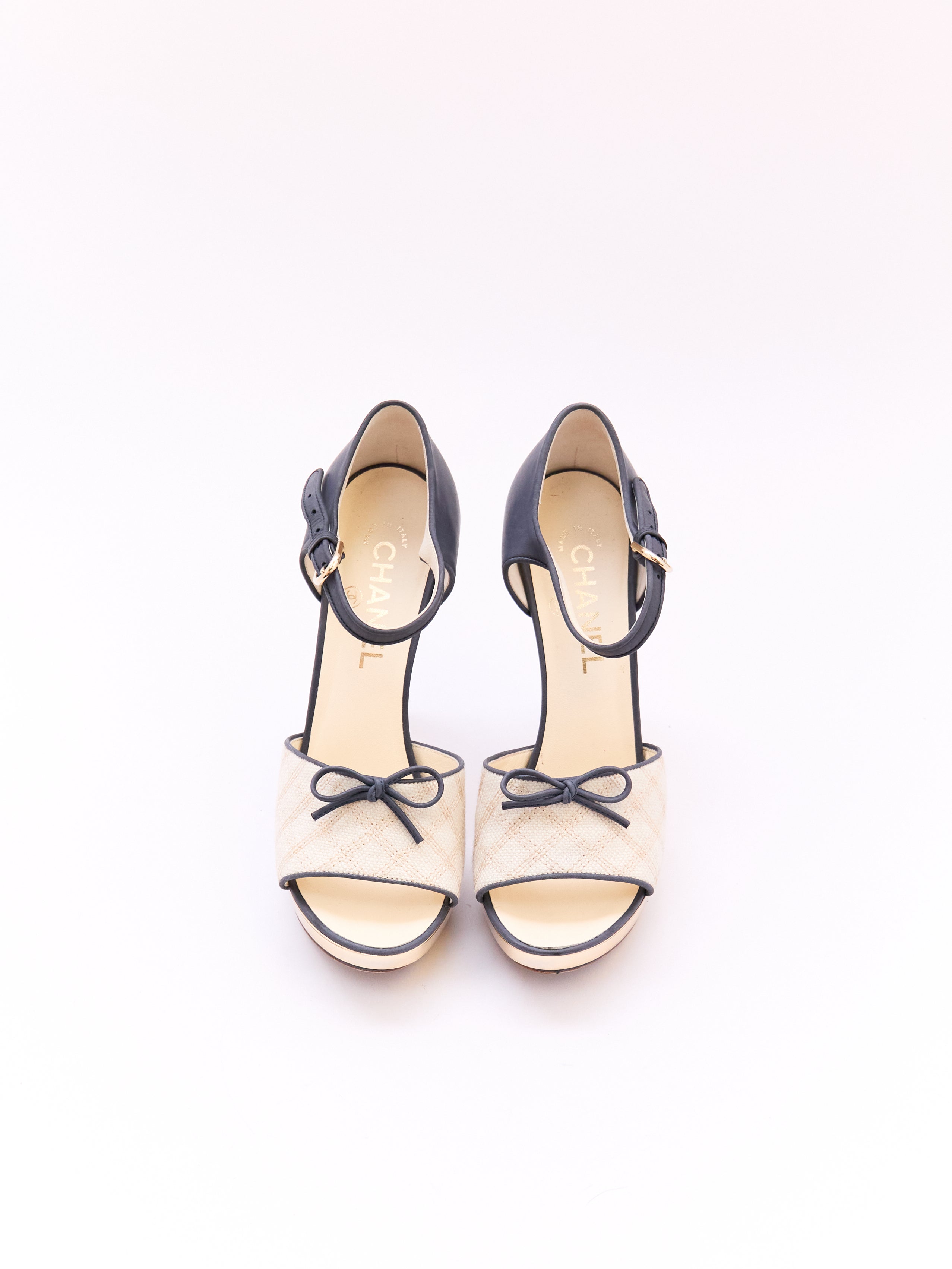 Chanel Cream and Blue Platform Mary Jane Pump Size 37.5