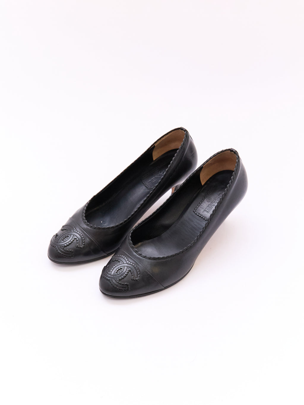 Chanel Black Leather Cap Toe CC Pump Size 38