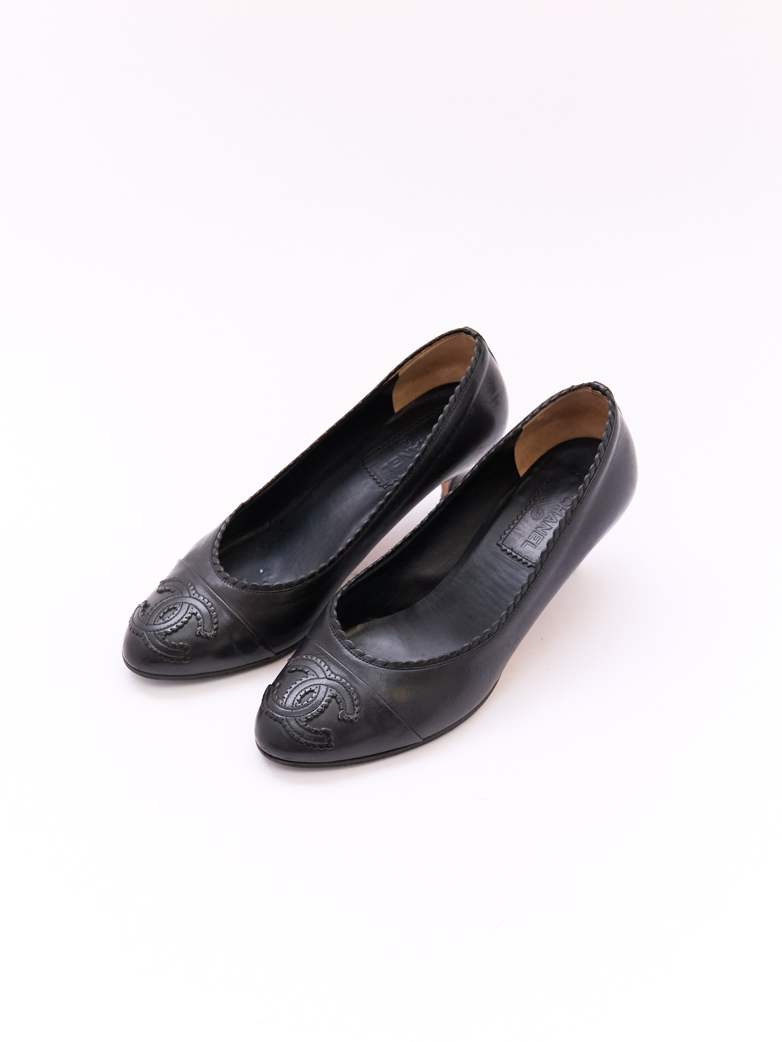 Chanel Black Leather Cap Toe CC Pump Size 38