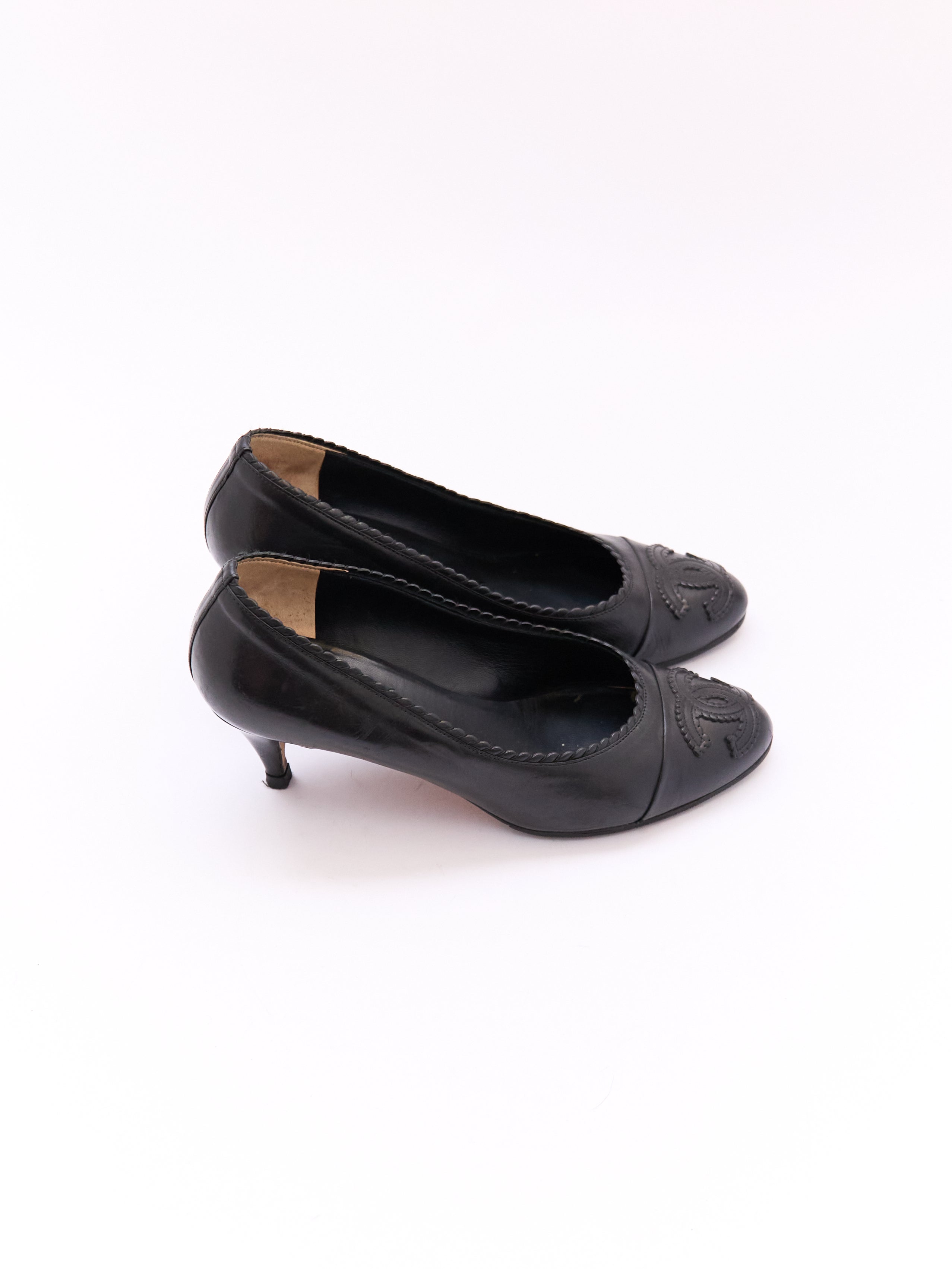 Chanel Black Leather Cap Toe CC Pump Size 38