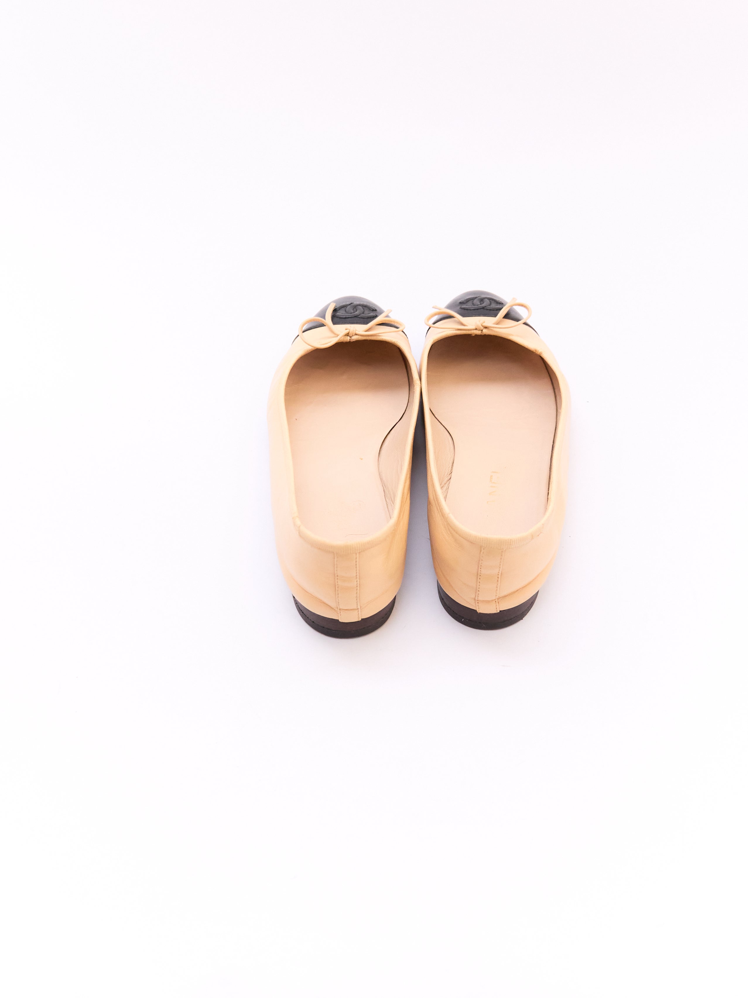Chanel Beige and Black Cap Toe Flat Size 38.5