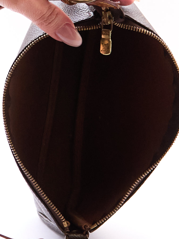 90's Louis Vuitton Monogram Pochette