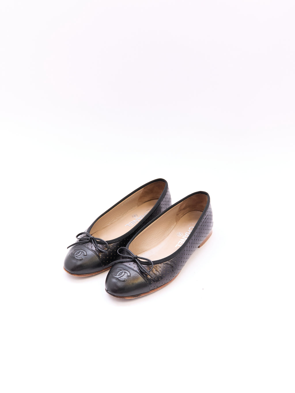 Chanel Black Leather Perforated Flats Size 35.5
