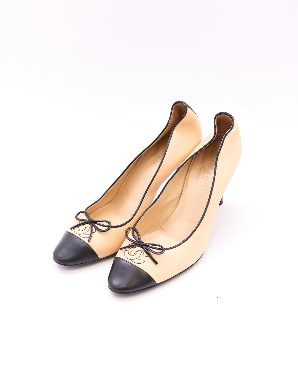 Chanel Nude Black CC Ballet Pumps Size 39