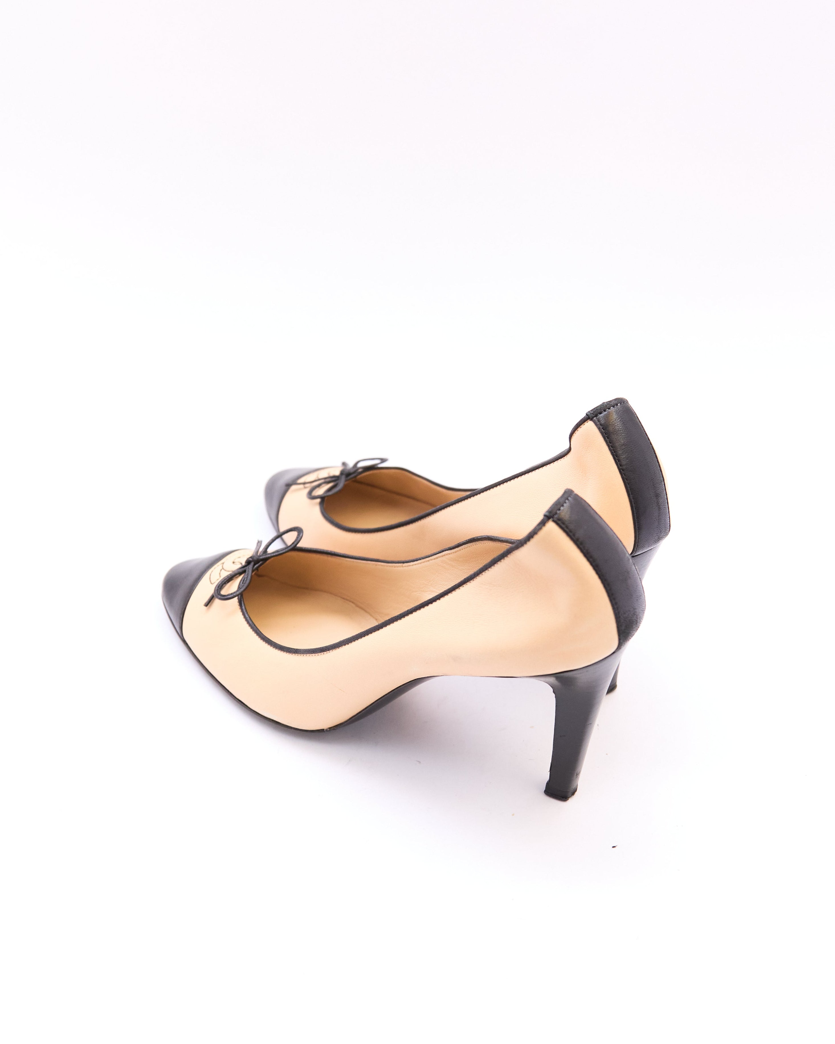 Chanel Nude Black CC Ballet Pumps Size 39